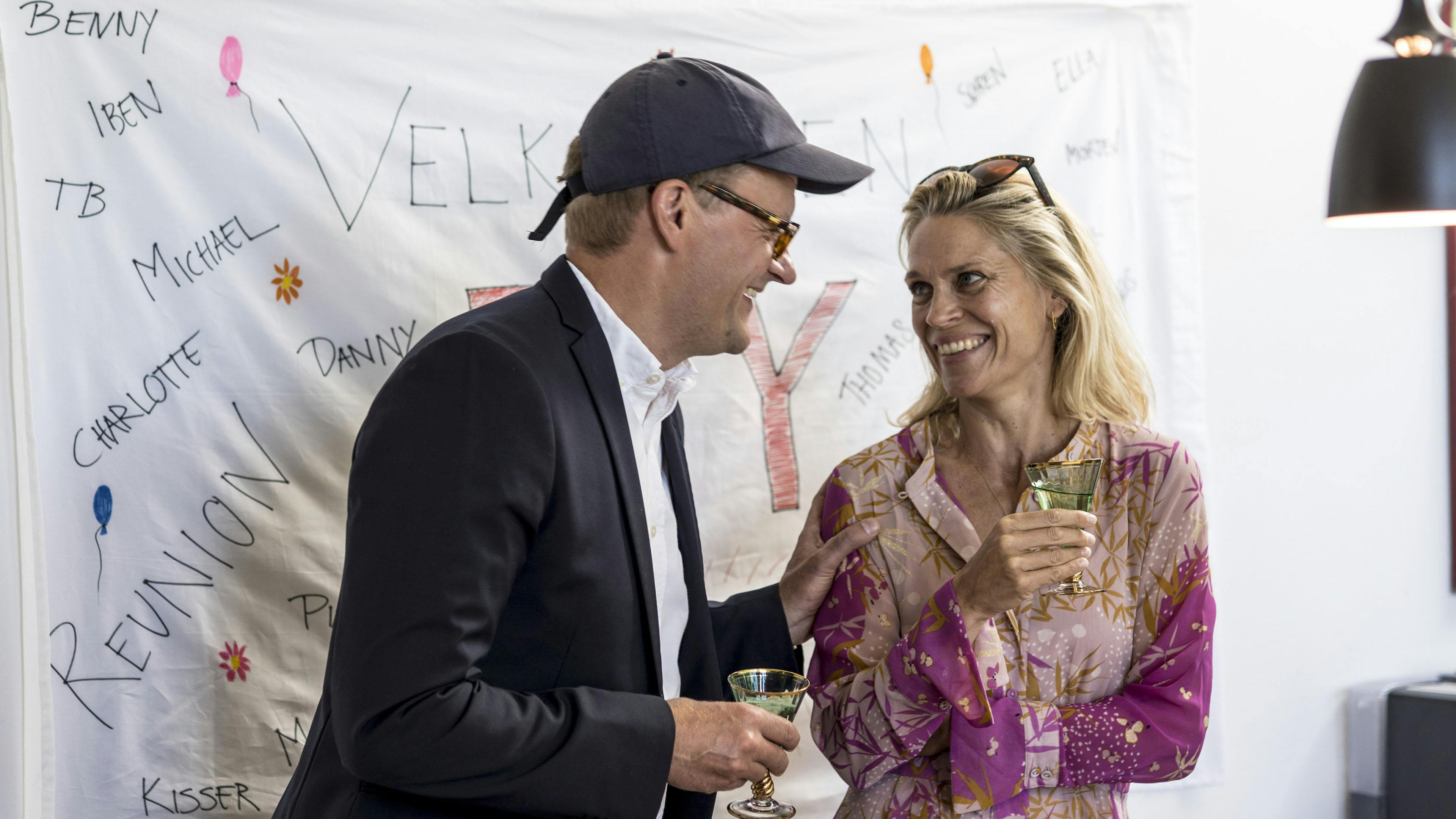 Frank har "lagt billet ind" på ungdomskærligheden Rikke, der lige er blevet skilt. Nu gælder det om at få hende overbevist om, at det virkelig kører for ham. 