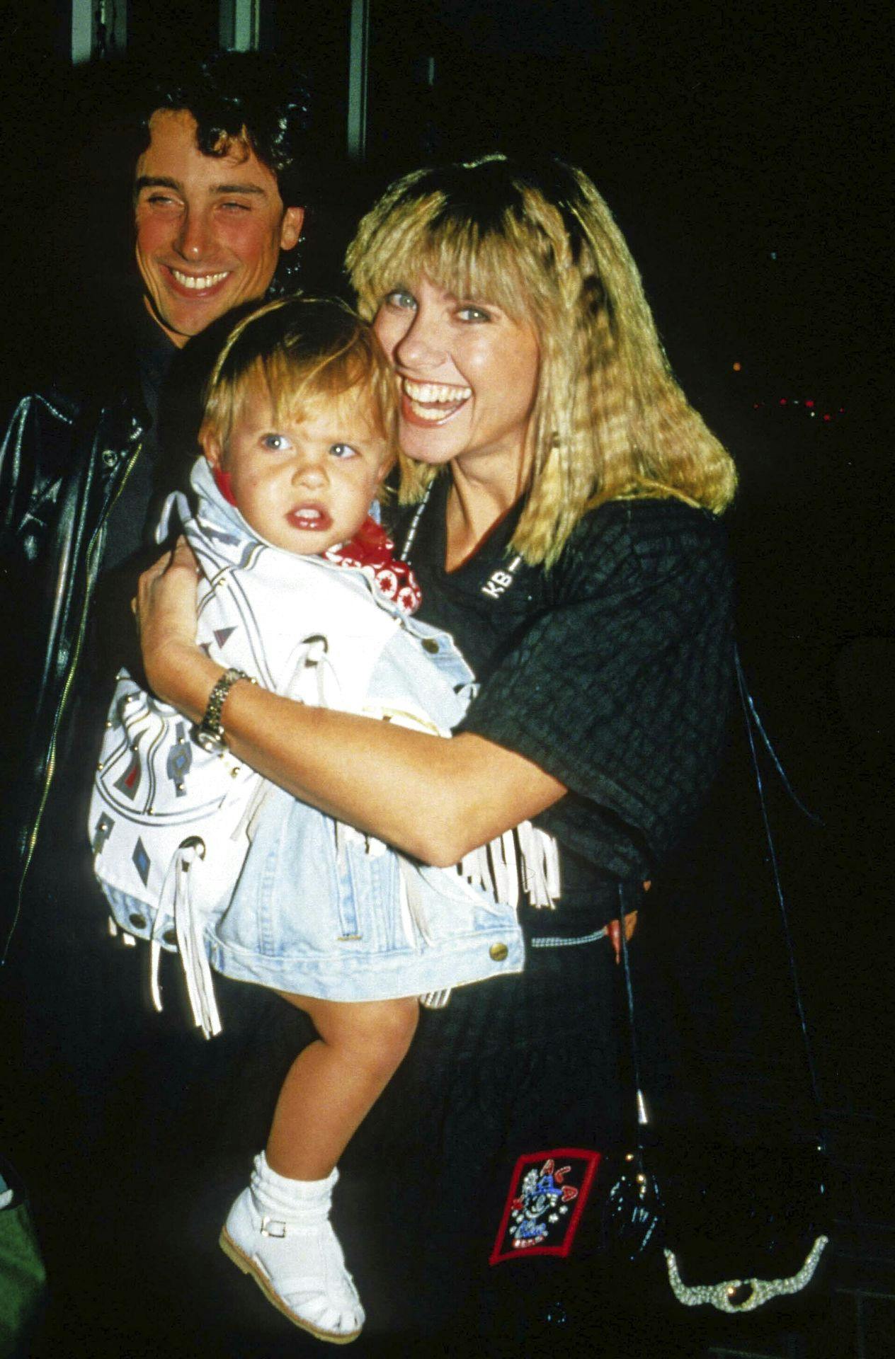 Matt Lattanzi og Olivia Newton-John sammen med datteren Chloe. 