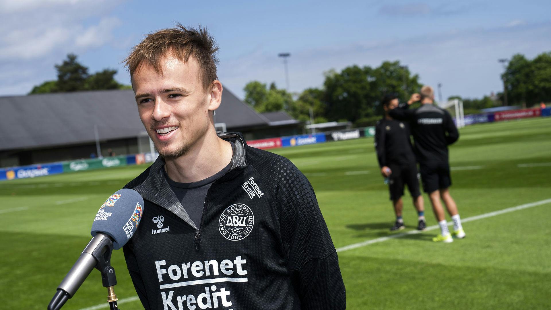 Mikkel Damsgaard fortsætter karrieren i England
