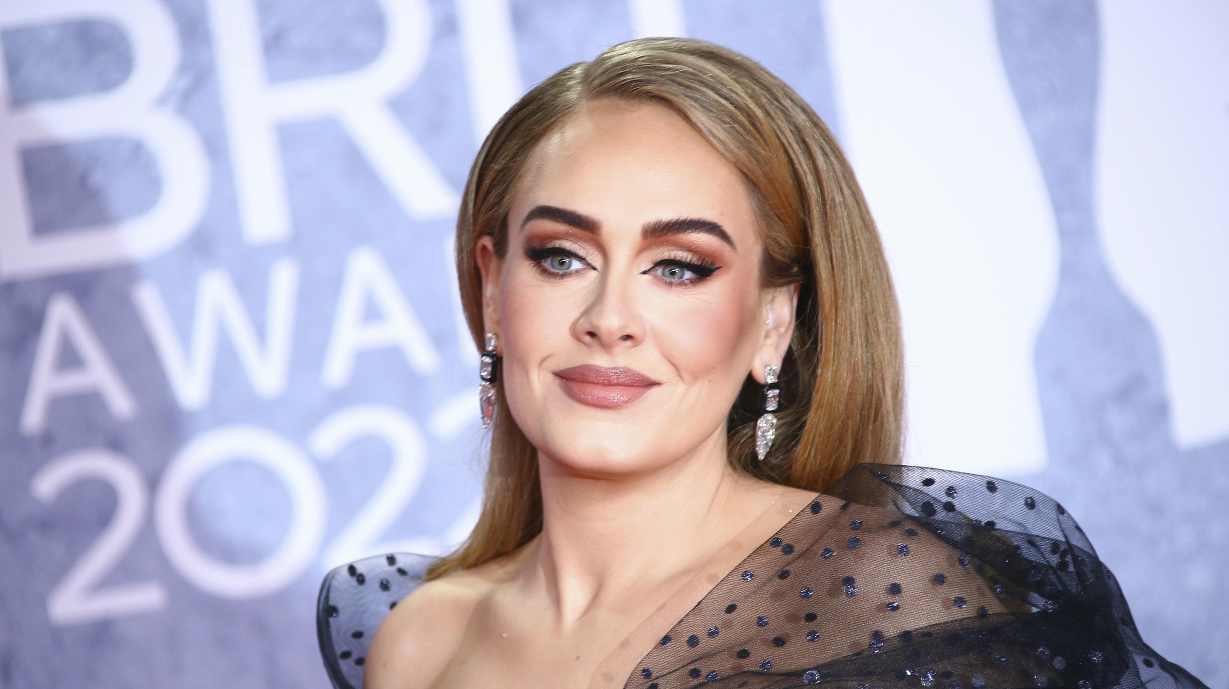 Adele måtte have en pause fra spotlightet, mens hun skammede sig over aflysningerne i januar - nu skammer hun sig ikke mere, men er til gengæld stolt af sit valg 