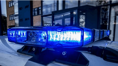 Flere personer har i Sydsjælland følt behov for at vise politiet sin bagdel. 