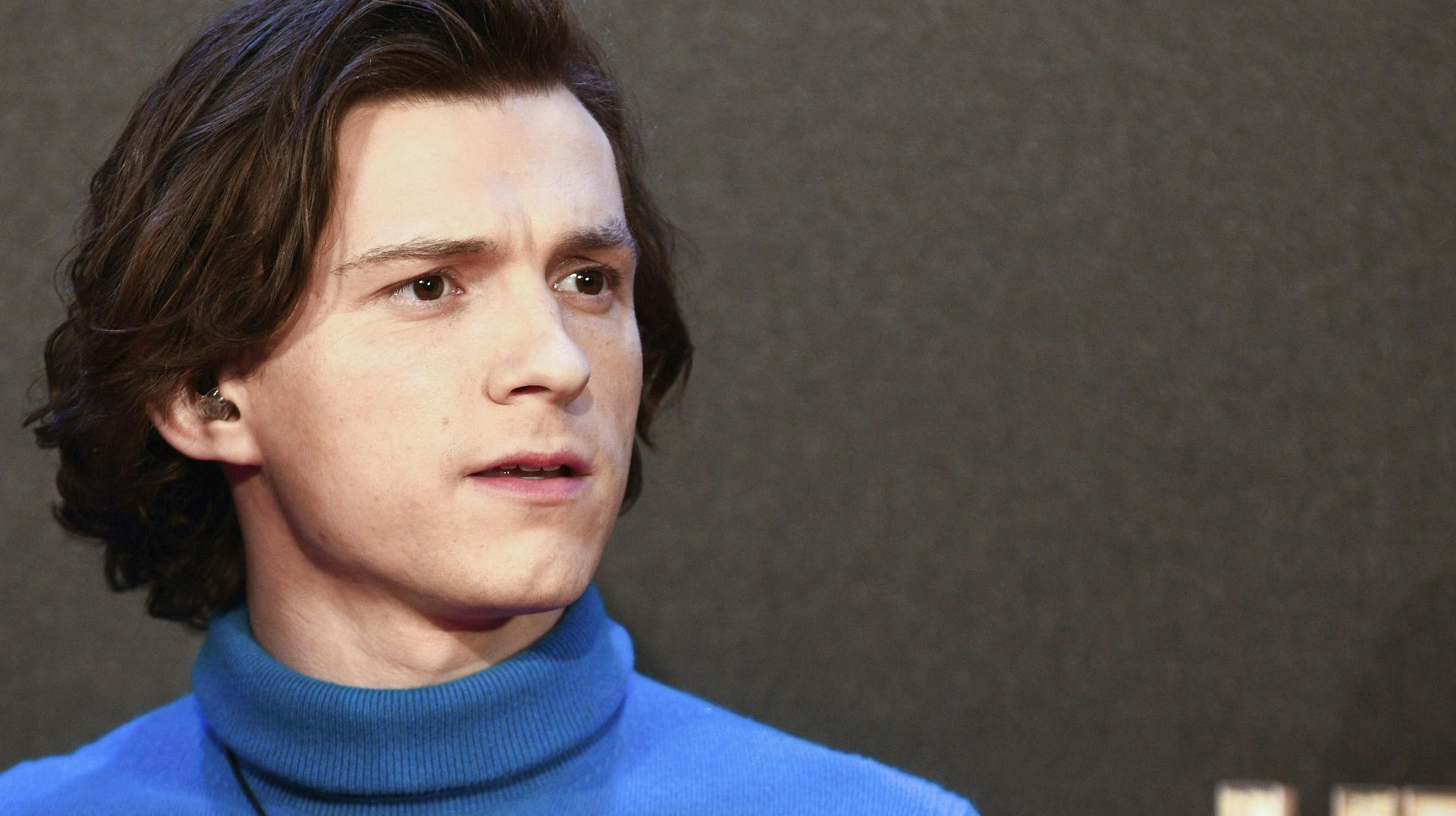 Tom Holland er måske i spil til rollen som James Bond.