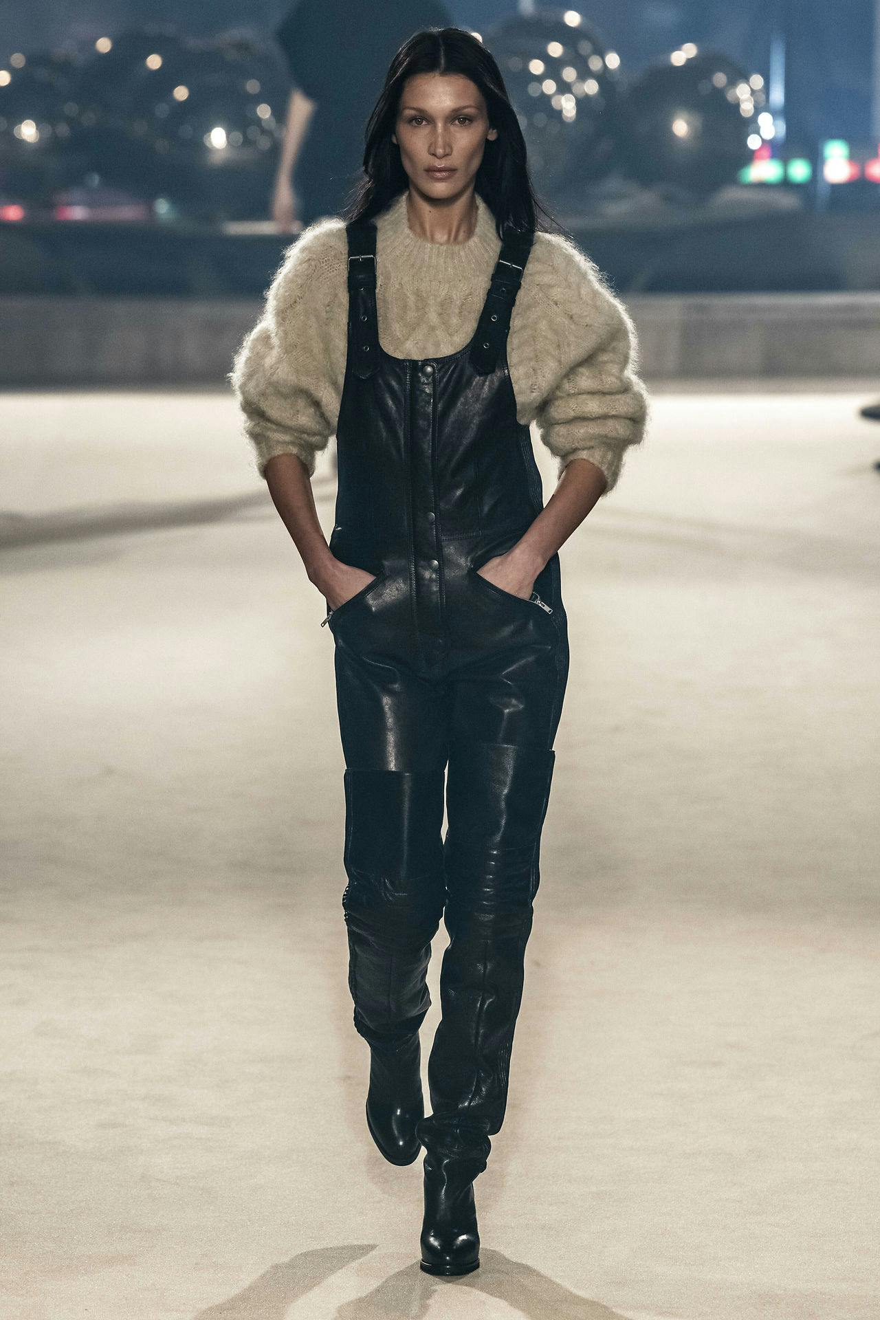 De fleste kender nok bedst den 25-årige Bella Hadid som model på diverse catwalks, men snart kan hun opleves i Hulu-serien "Ramy".