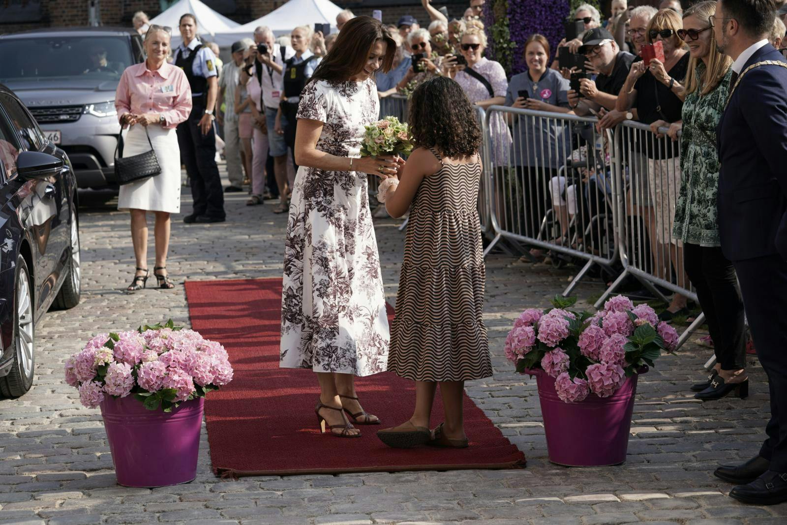 Blomsterne overrækker jo ikke sig selv.