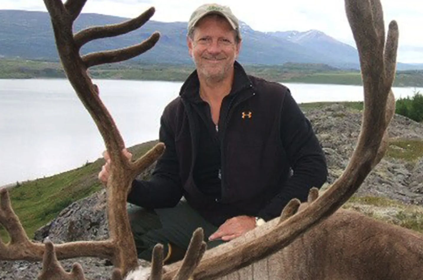 Lawrence Rudolph var en velhavende tandlæge, der brugte sine mange penge på at nedlægge store dyr verden over, 