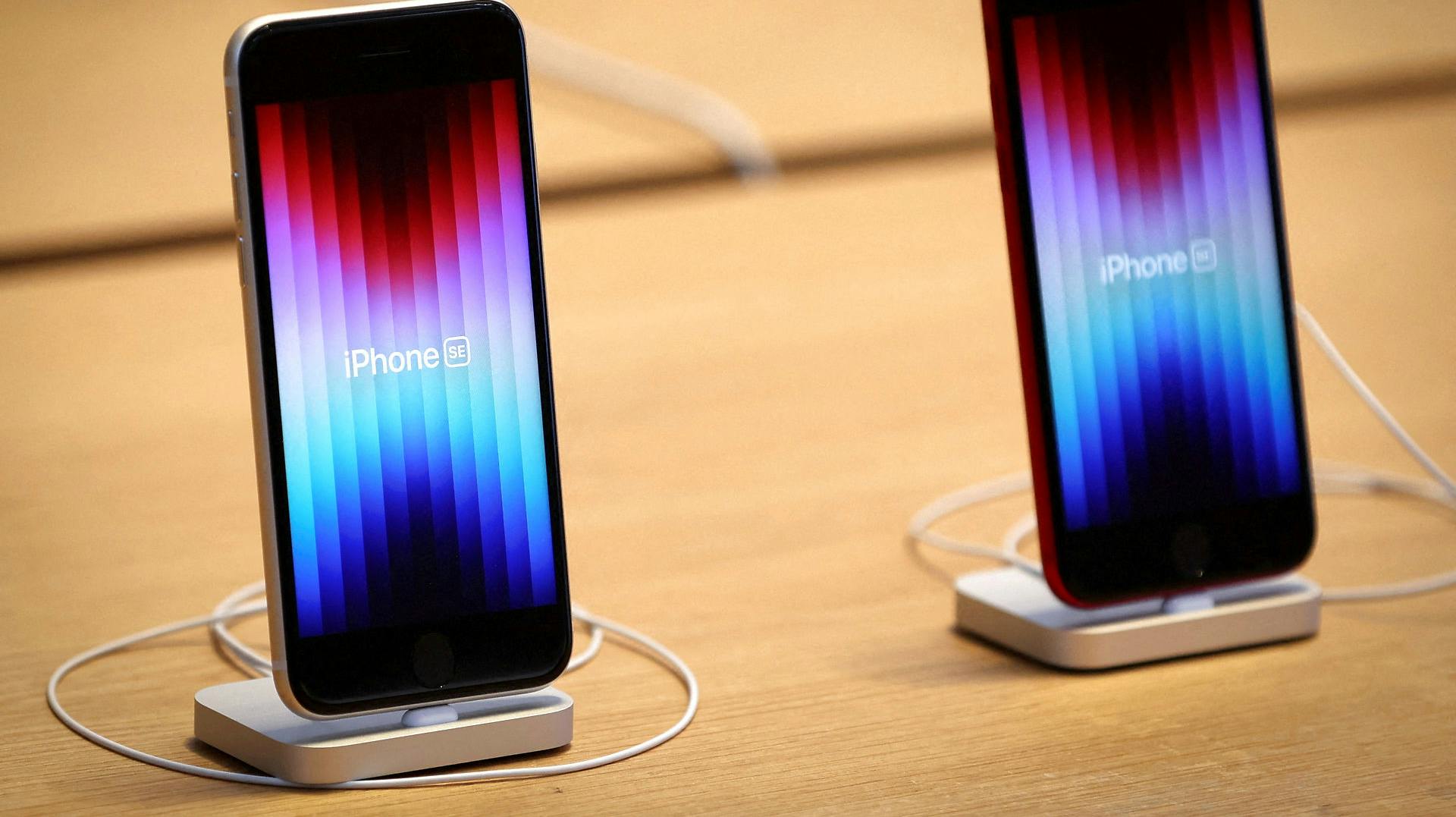 Apple opfordrer alle til at opdatere iPhones og iPads.