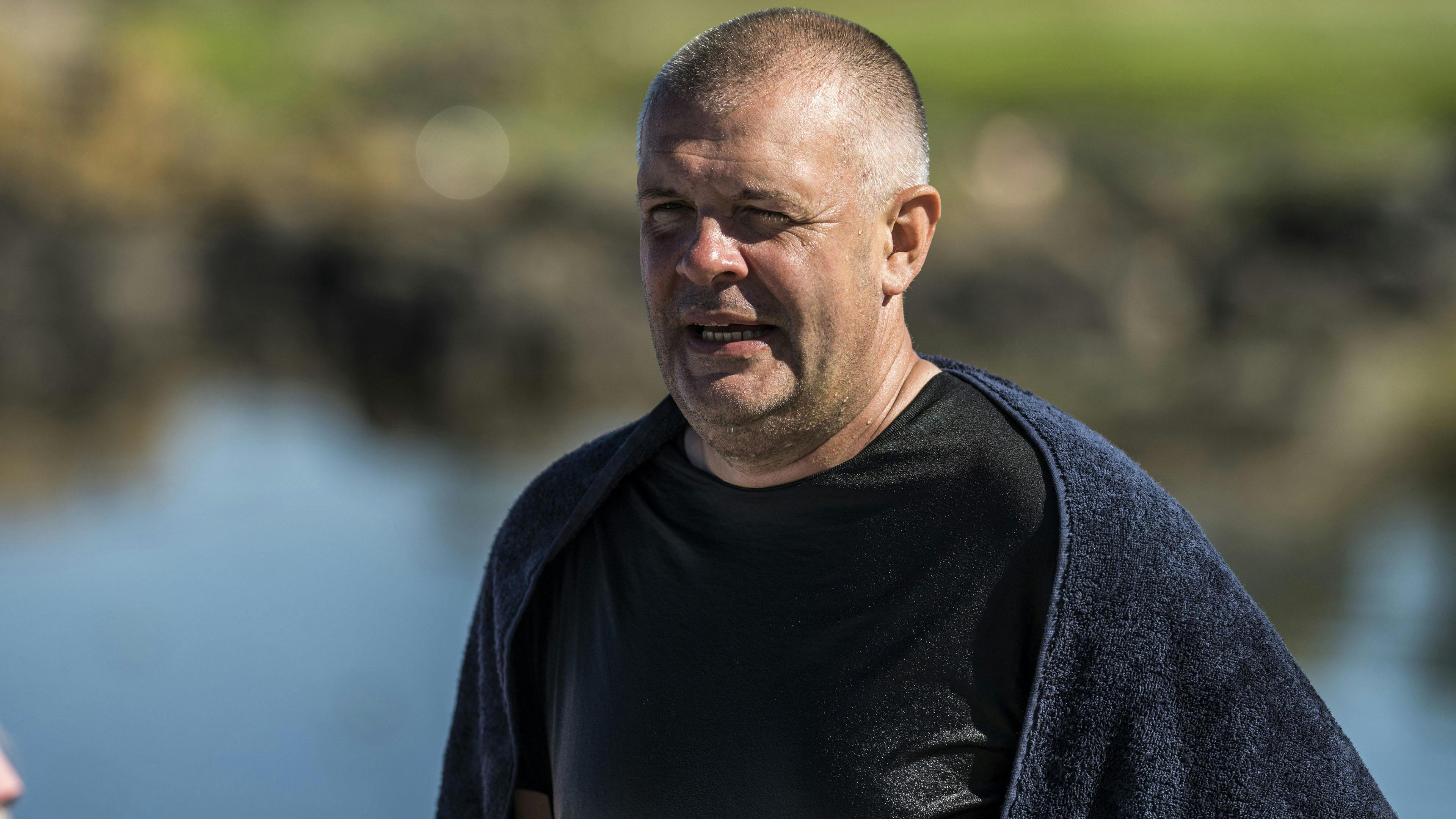 Hvem skulle ha' troet, at Bjarne Corydon kunne indtage en sympatisk skurkerolle, som faktisk er tilnærmelsesvis troværdig? I hvert fald er han en ret irriterende helligfrans.&nbsp;
