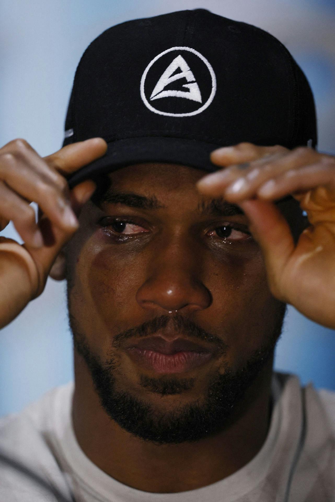 Også på pressemødet efter kampen var Anthony Joshua berørt af nederlaget.