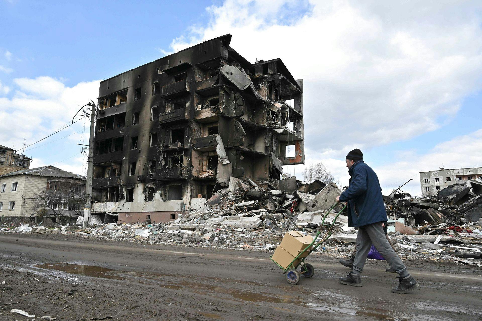 Omegnen af Kyiv blev i foråret forvandlet til ruiner, men det lykkes aldrig russerne at indtage den ukrainske hovedstad på rekordtid, som Putin ellers havde håbet.