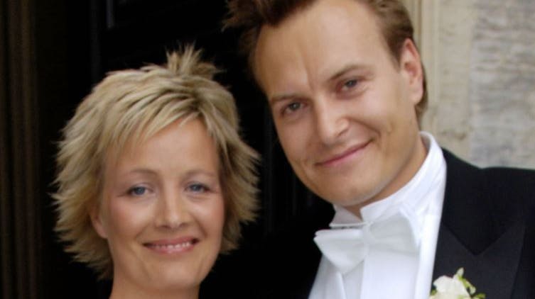 Caroline Boserup var Rasmus Tantholdts første store erobring på TV 2. Parret, som har en søn sammen, blev gift i 2005 og skilt to år senere.