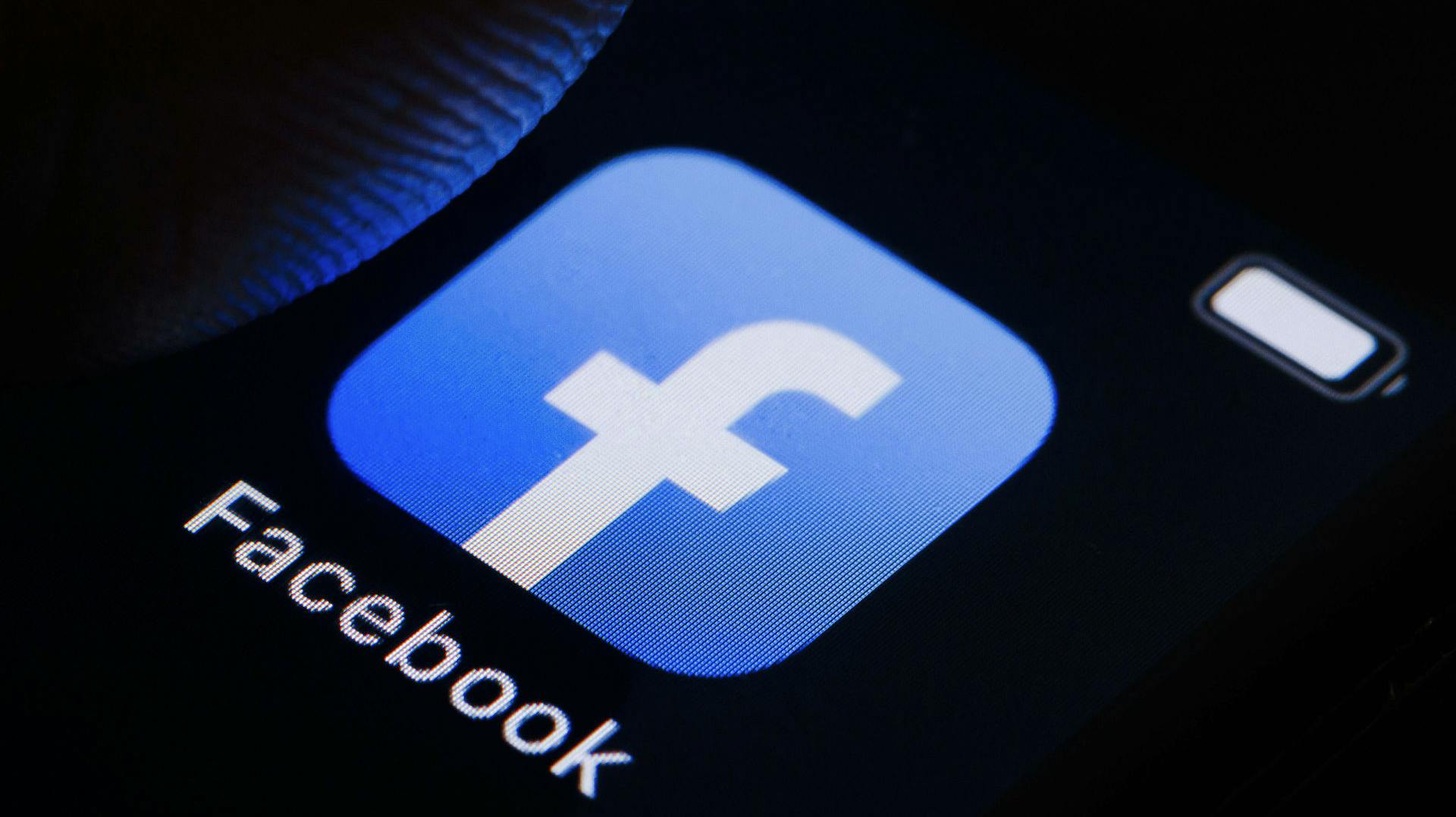 Facebook har haft problemer med sit feed siden klokken 07.30 dansk tid. 