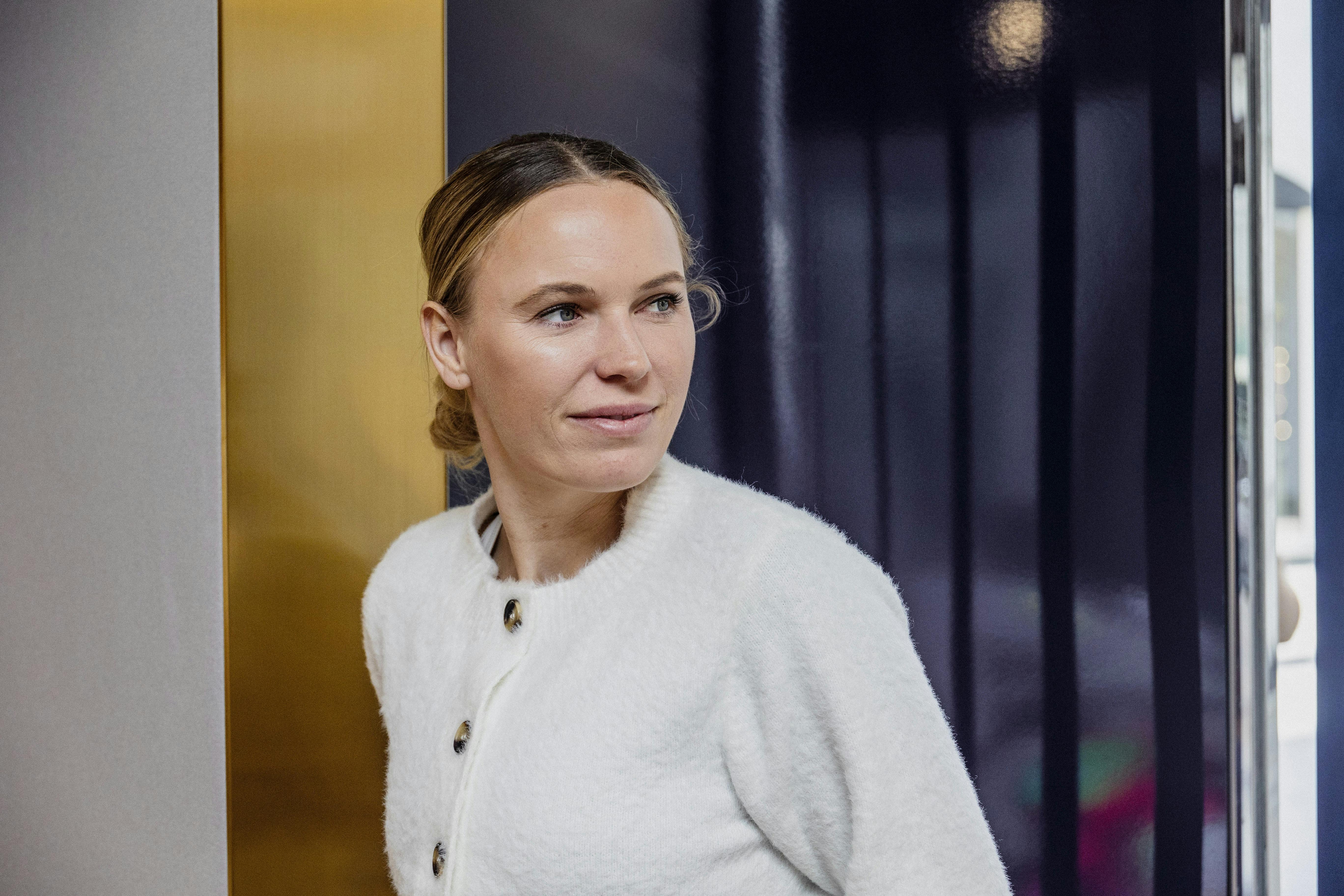 Caroline Wozniacki fik i 2018 sin gigtdiagnose. Den har sat en stopper for mange ting, udover hendes karriere som topatlet.&nbsp;