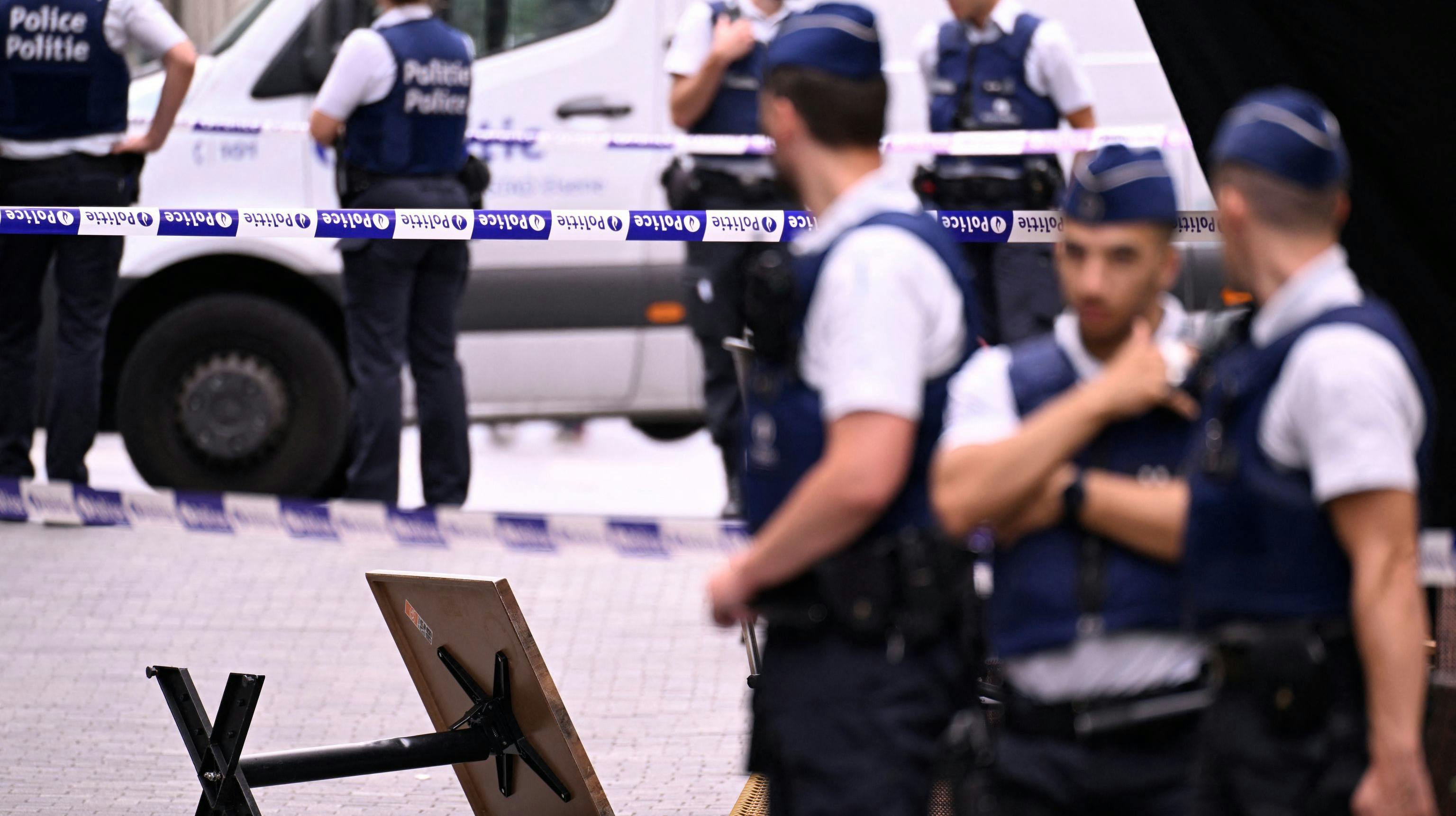 Politiet er talstærkt til stede i det indre Bruxelles. 