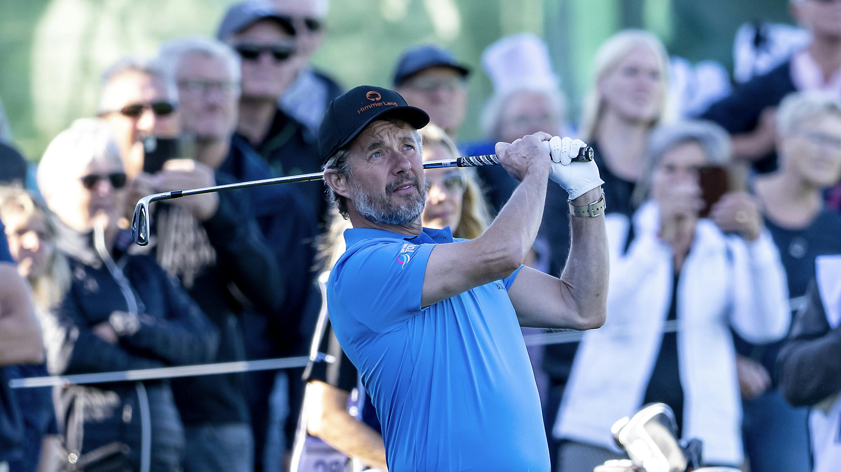 Kronprinsen spiller på hold med legendariske Thomas Bjørn, Tom Kristensen og Jacob Brunsborg.