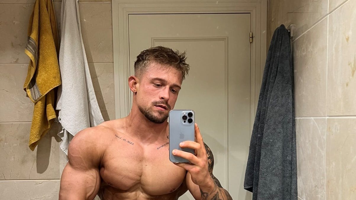 Robin Christensen fik en advarsel, da han delte denne selfie.
