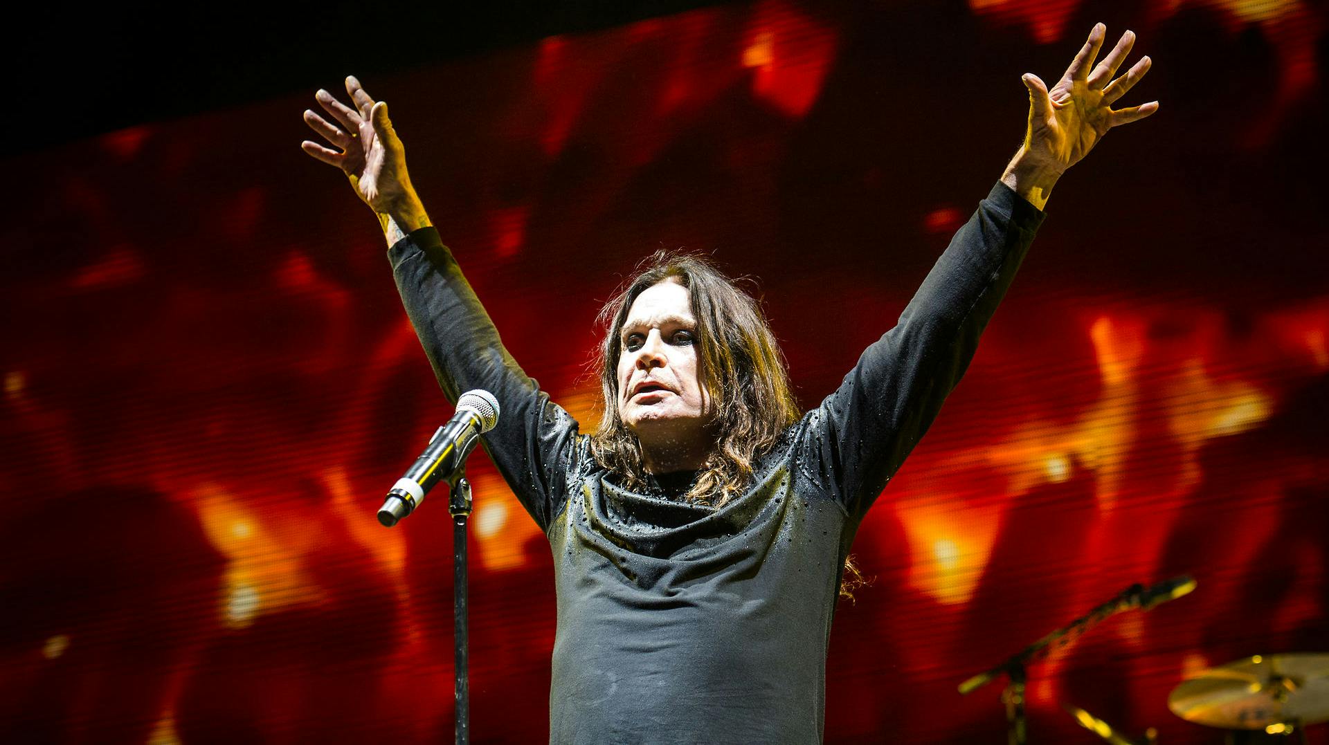 Ozzy Osbourne gør comeback på tv-skærmen, når "The Osbournes" vender retur med en ny sæson.