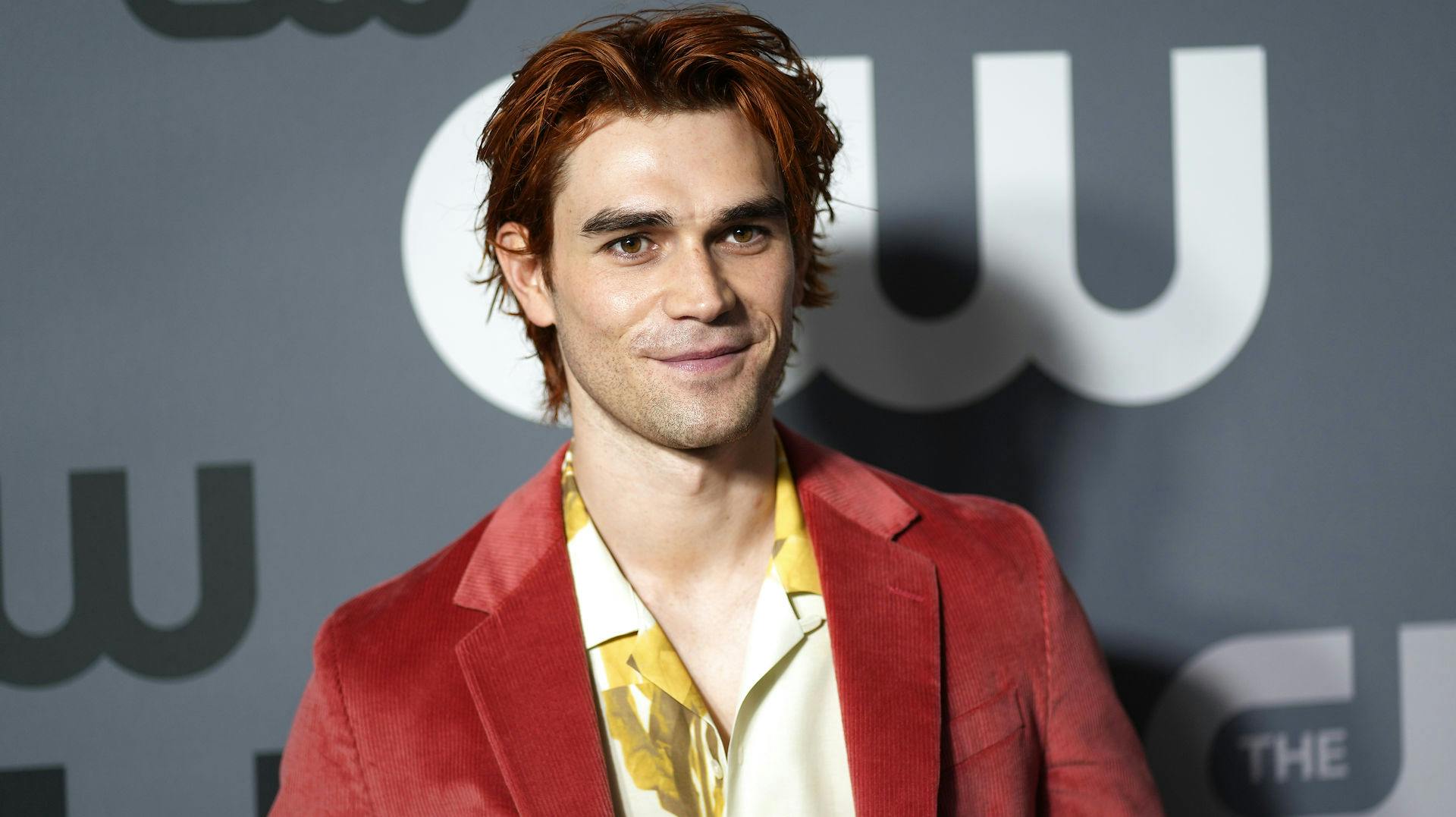 KJ Apa kan nu kalde sig noget så fornemt som Samoan Chief
