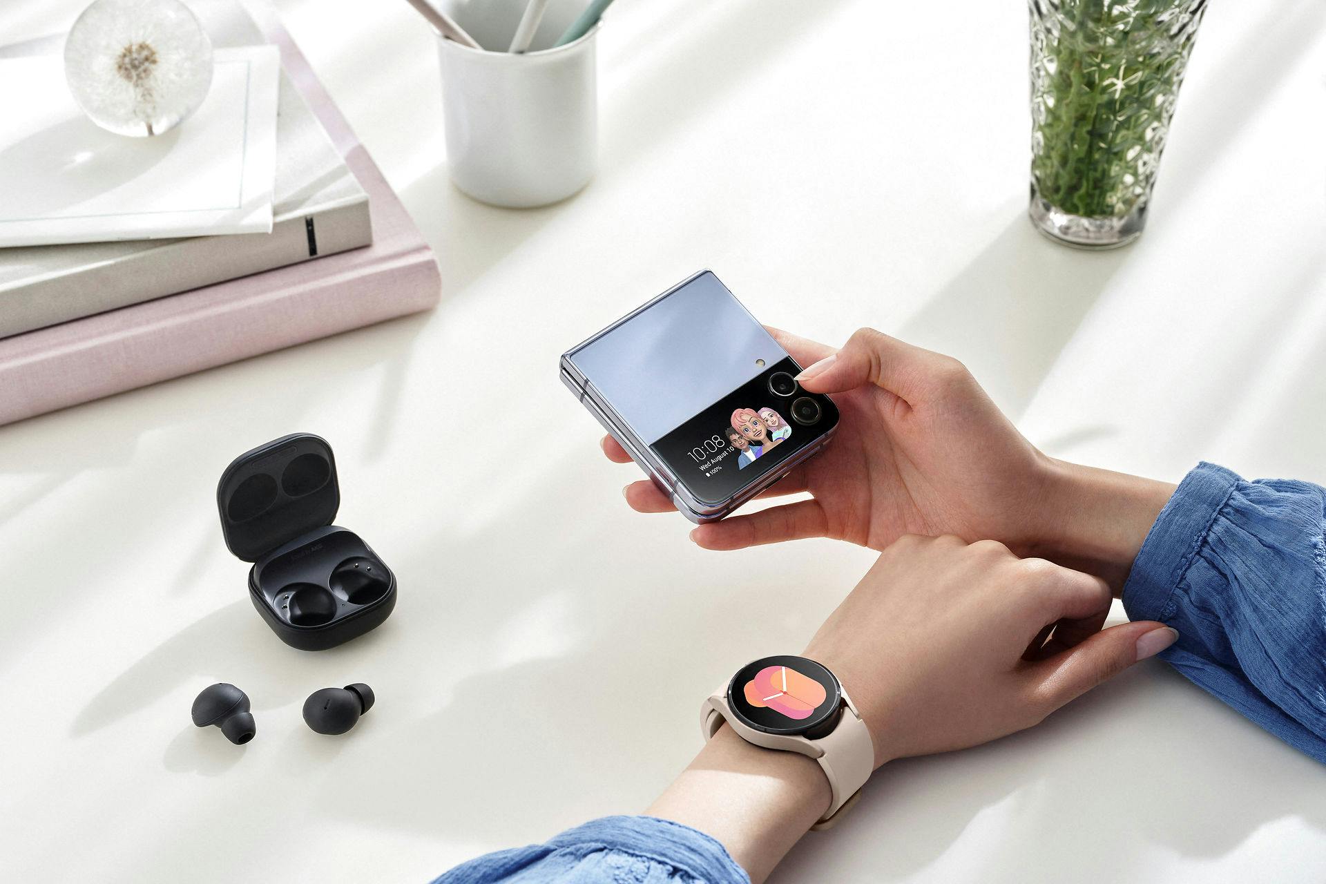 Udover den foldbare Galaxy Z Flip 4 har Samsung også netop lanceret nye ure og en opgraderet version af sin ganske gode in-ear-headset.