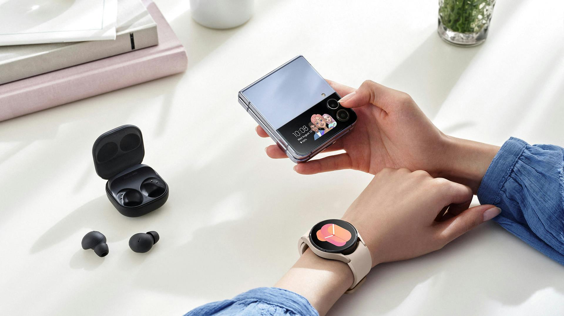 Udover den foldbare Galaxy Z Flip 4 har Samsung også netop lanceret nye ure og en opgraderet version af sin ganske gode in-ear-headset.