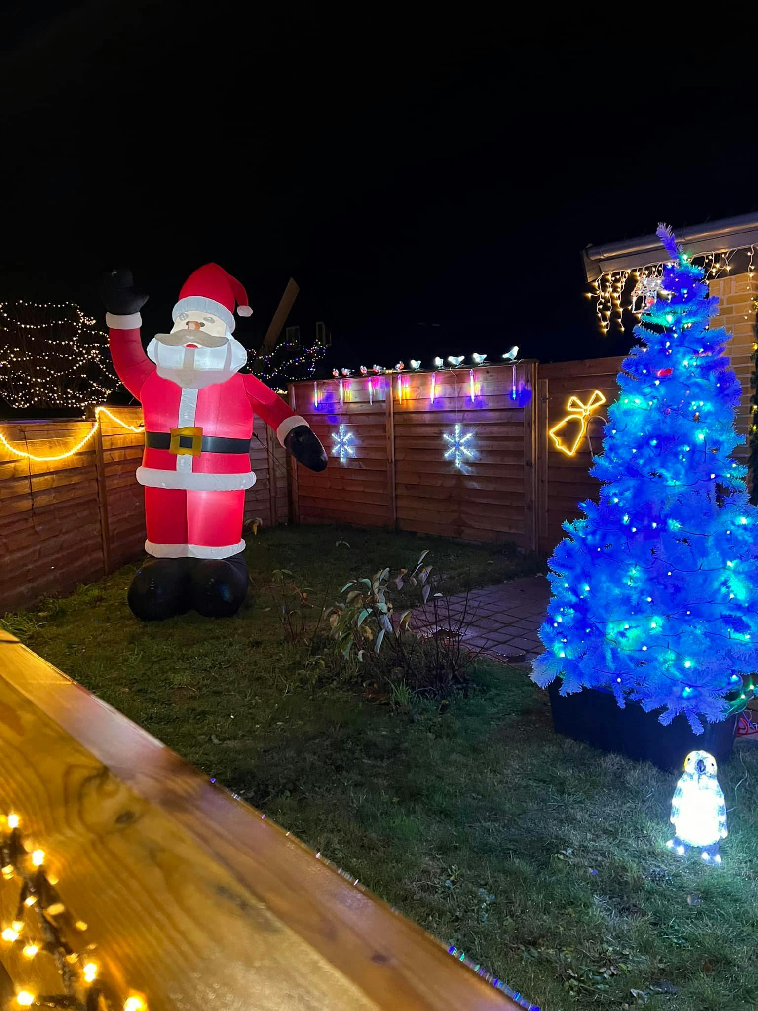 Det er en tradition for mange at tage vejen forbi Angolavej på Amager i juletiden for at komme i den rigtige stemning.
