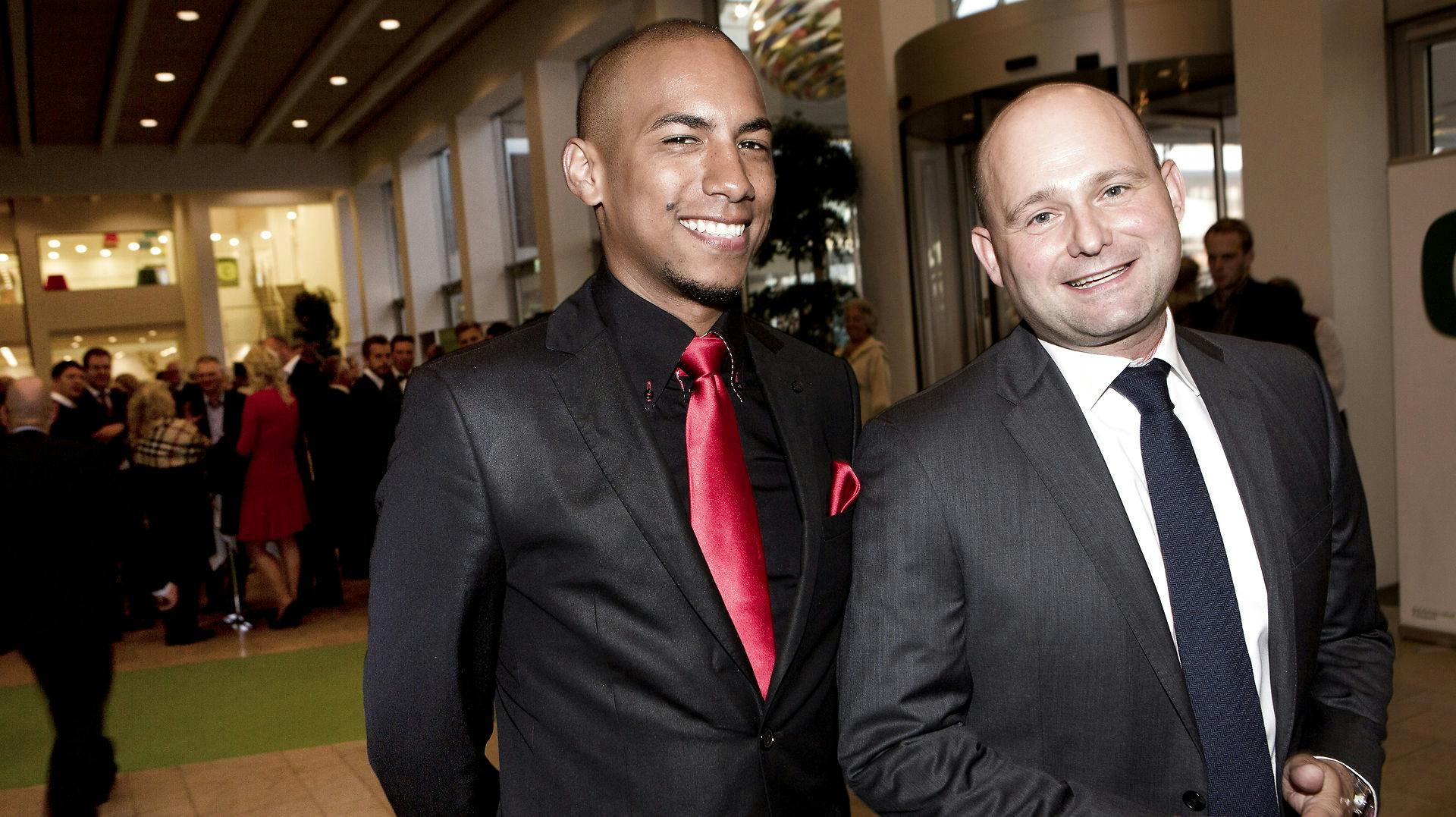 Er Søren Pape bare naiv? Eller vidste han godt, at kæresten var lidt for god til at pynte på virkeligheden? Uanset svaret ser det ikke kønt ud for en konservativ toppolitiker, der gerne vil være landets næste statsminister.