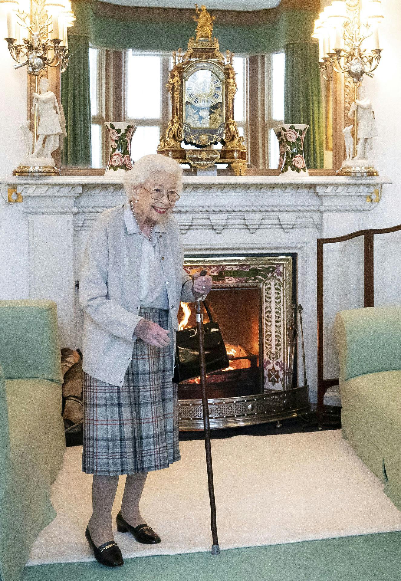 Dette billede blev taget 6. september - blot to dage før dronning Elizabeth døde. 