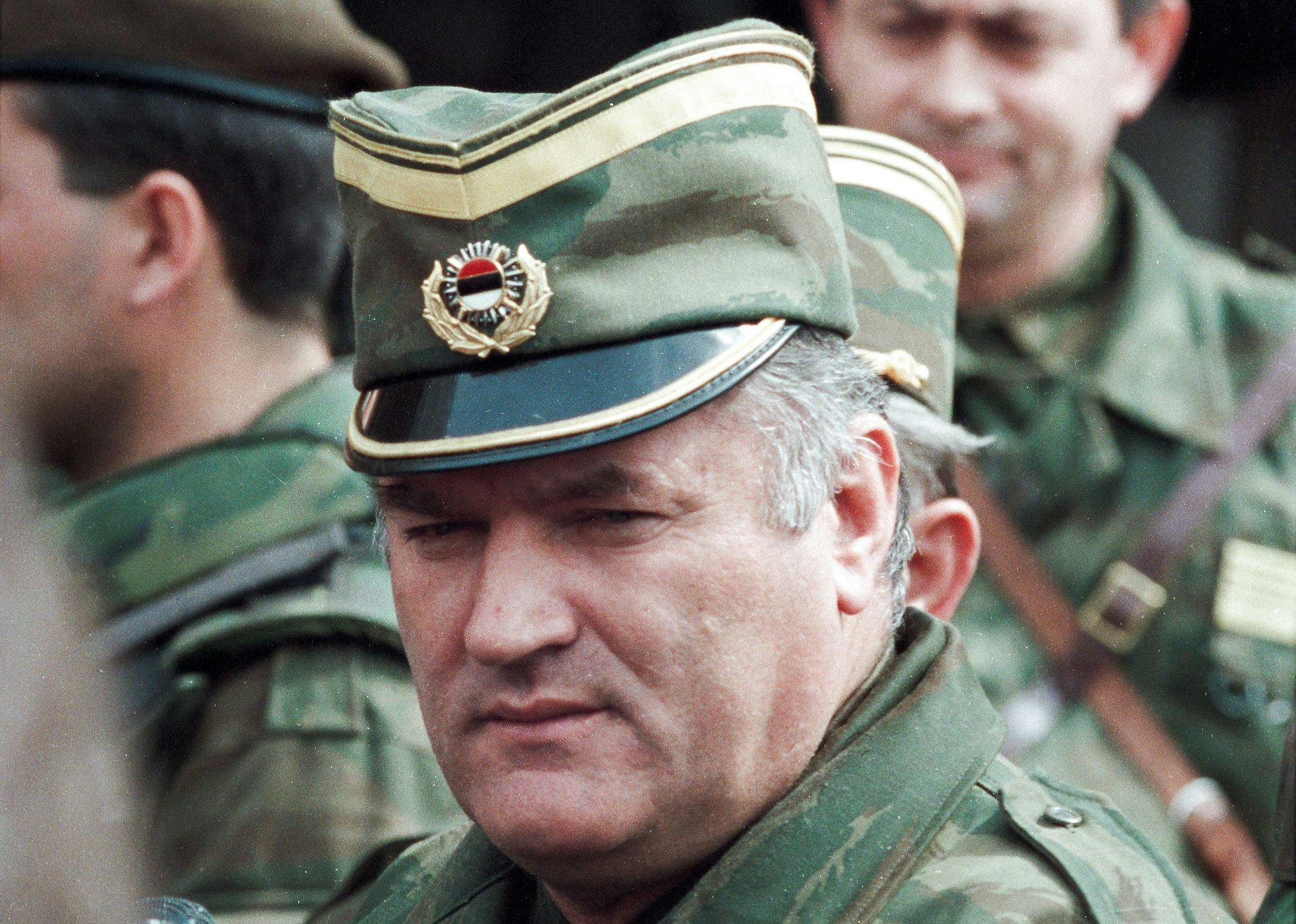 Ratko Mladic viste ingen nåde over de de mange uskyldige ofre, han i dag er dømt for folkemordet imod.