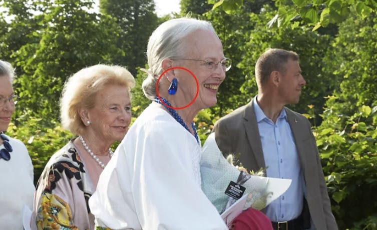 Dronning Margrethe elsker dette smykke, som hun selv købte i Matas for år tilbage. 