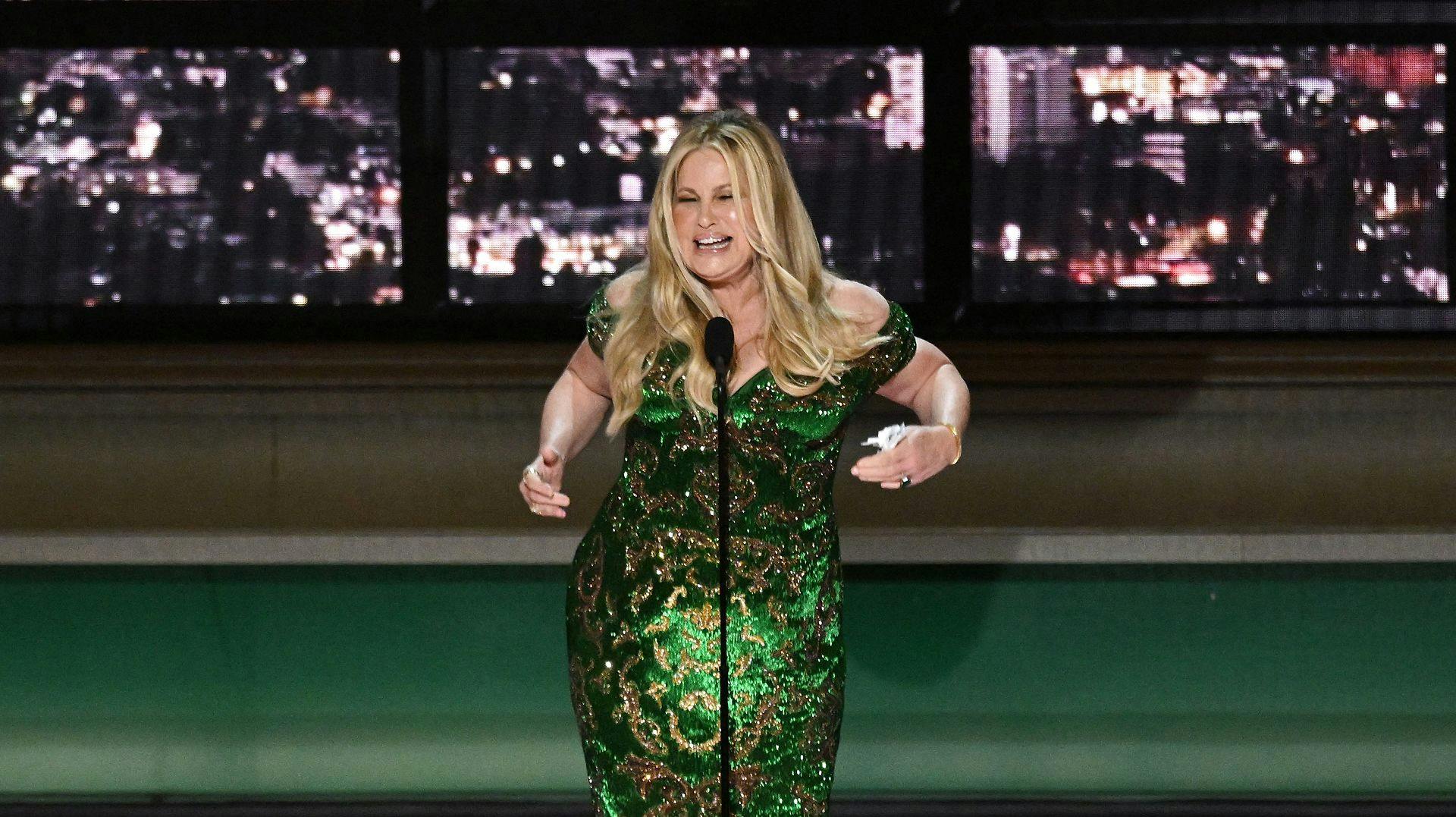 Jennifer Coolidge stjal i den grad showet til nattens Emmy-uddeling.