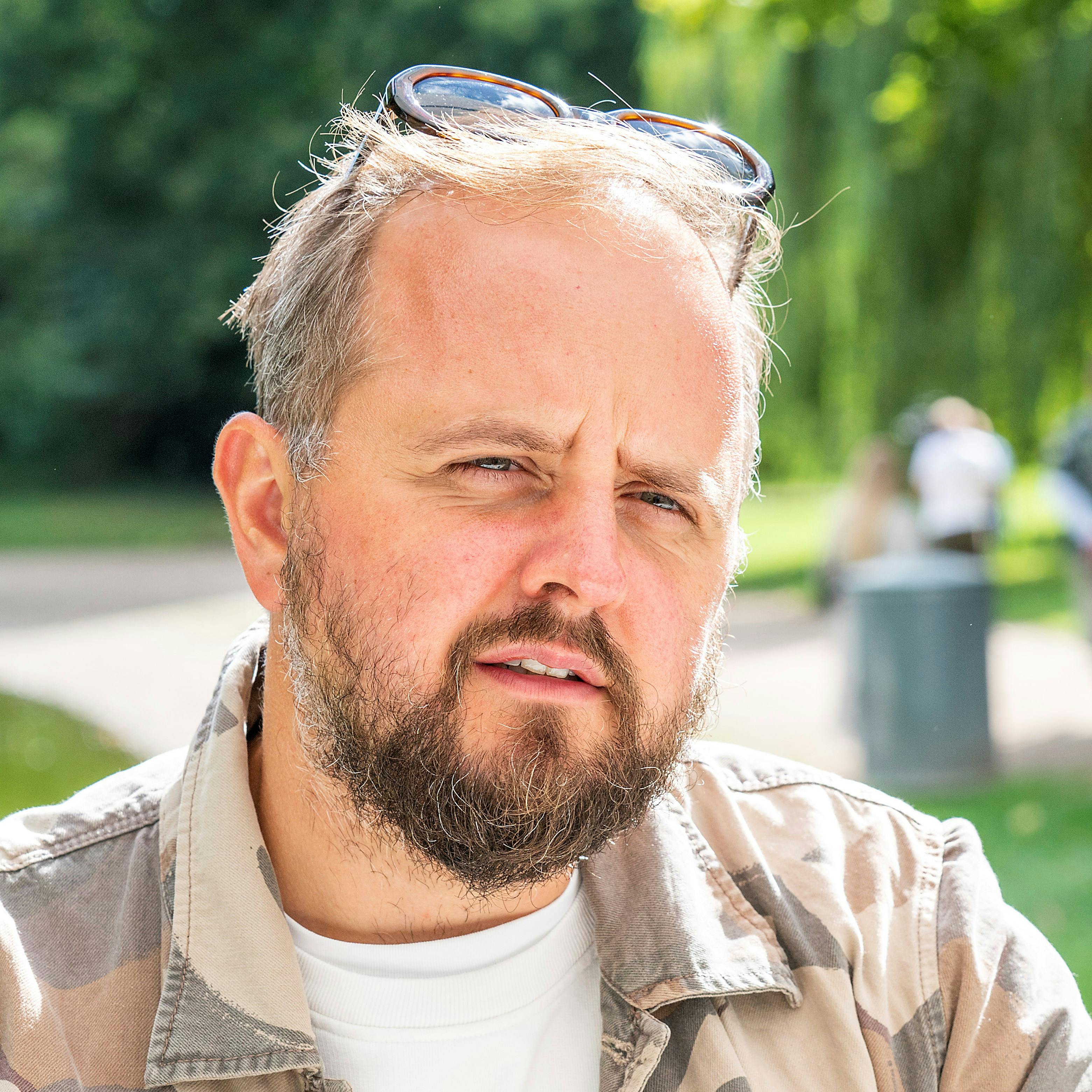 Magnus Millang, 41, havde affundet sig med at indstille karrieren som skuespiller, da han gik ned med stress og blev ramt af angst. 