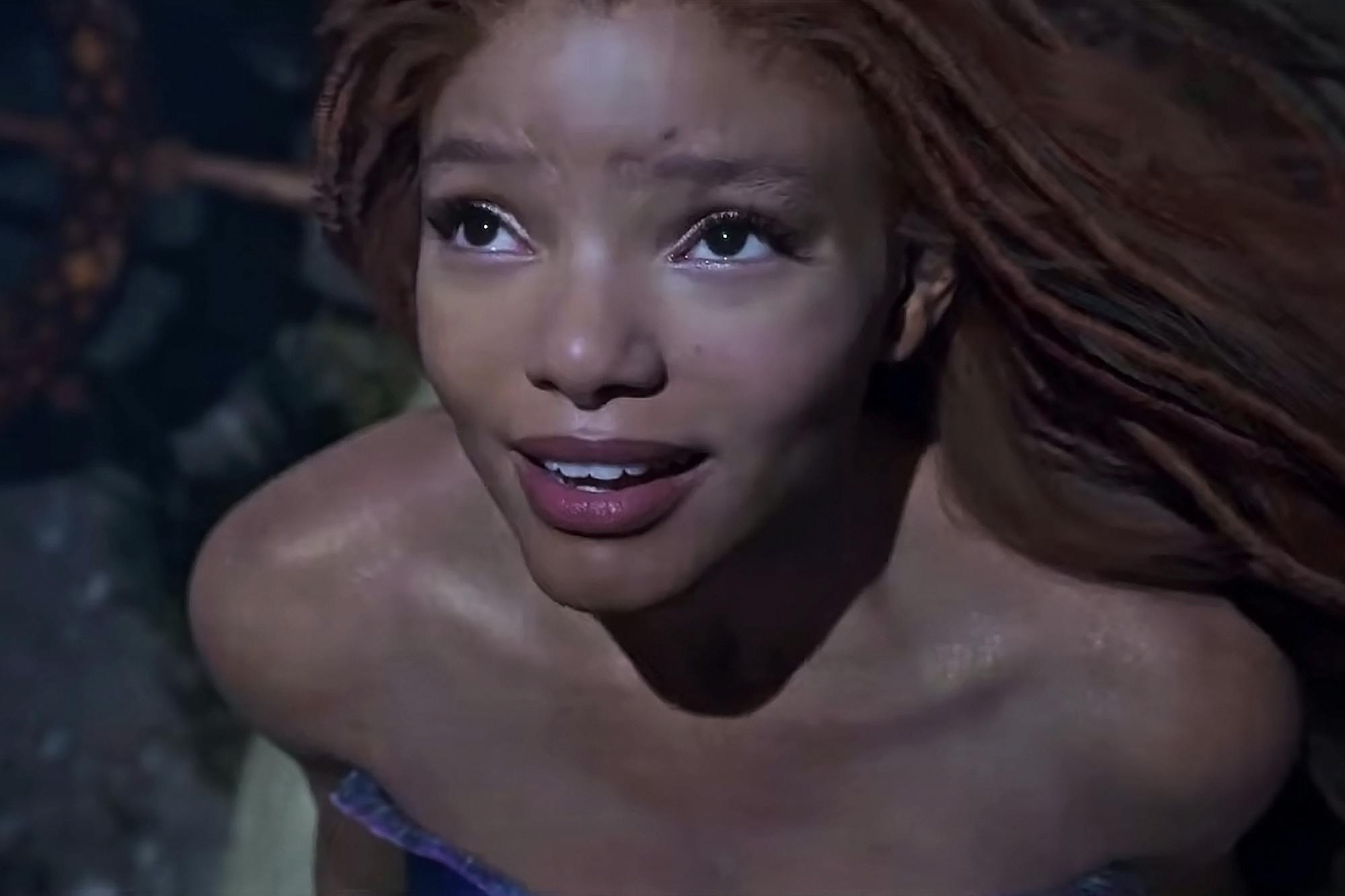 Halle Bailey spiller Ariel i den nye fortolkning af "Den lille havfrue". Det er første gang, der er en sort kvinde i hovedrollen.