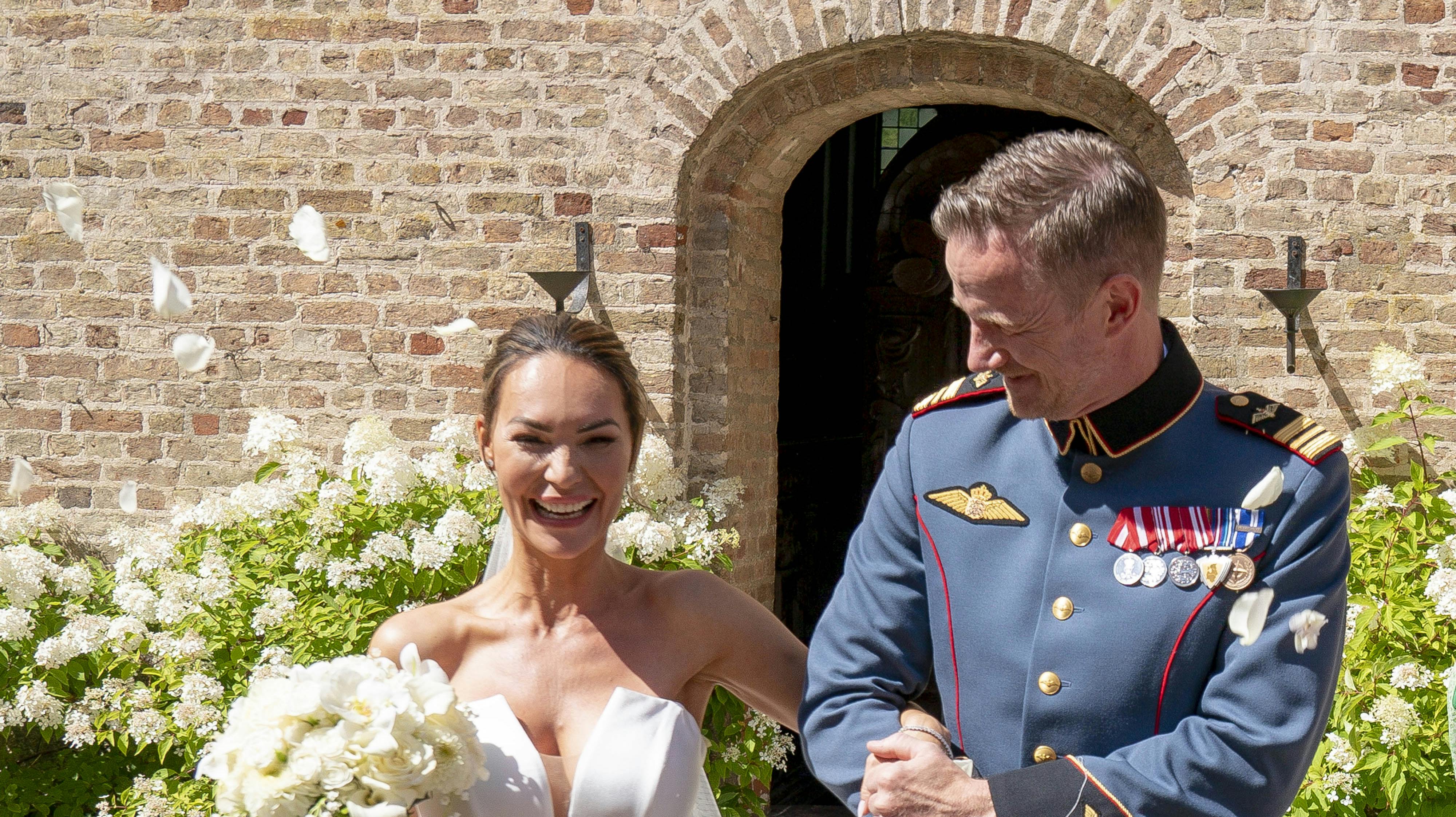 Mascha Vang og Troels Krohn Dehli blev gift 2. august.