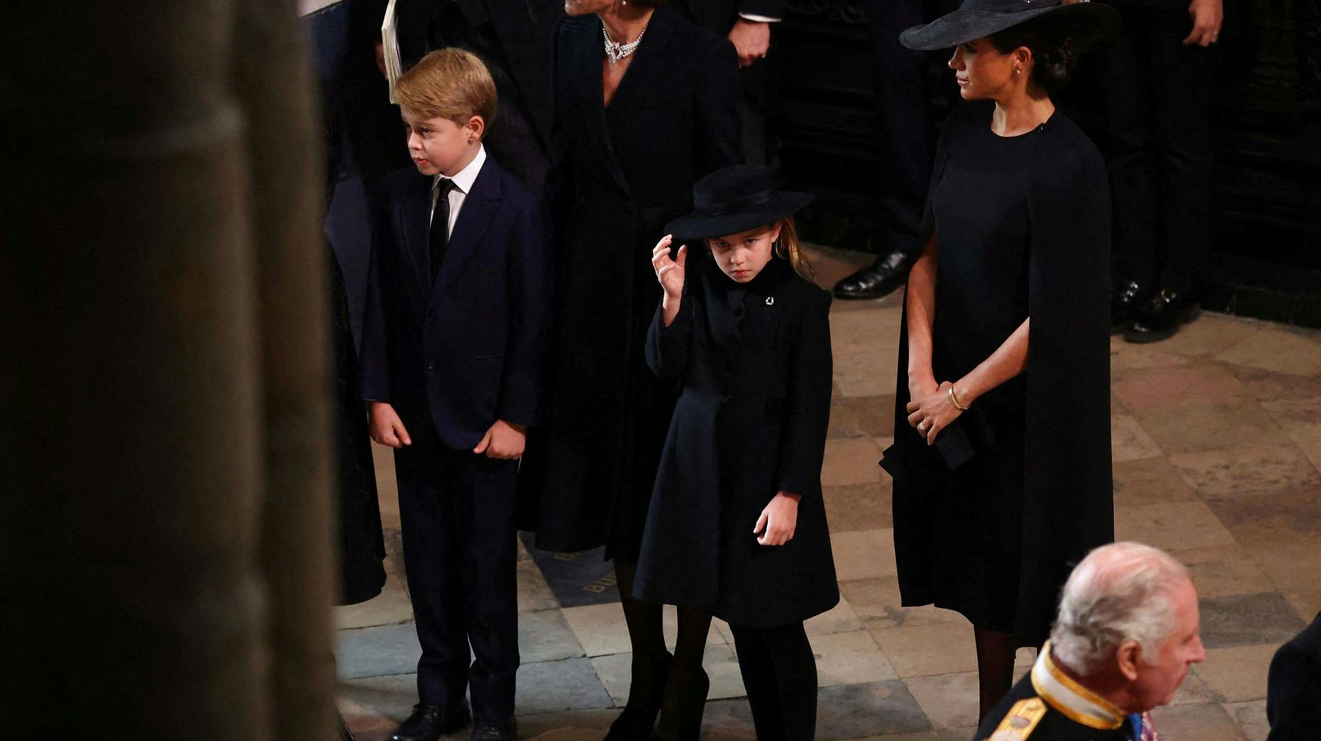 Den blot syvårige prinsesse Charlotte hitter lige nu på det store internet.