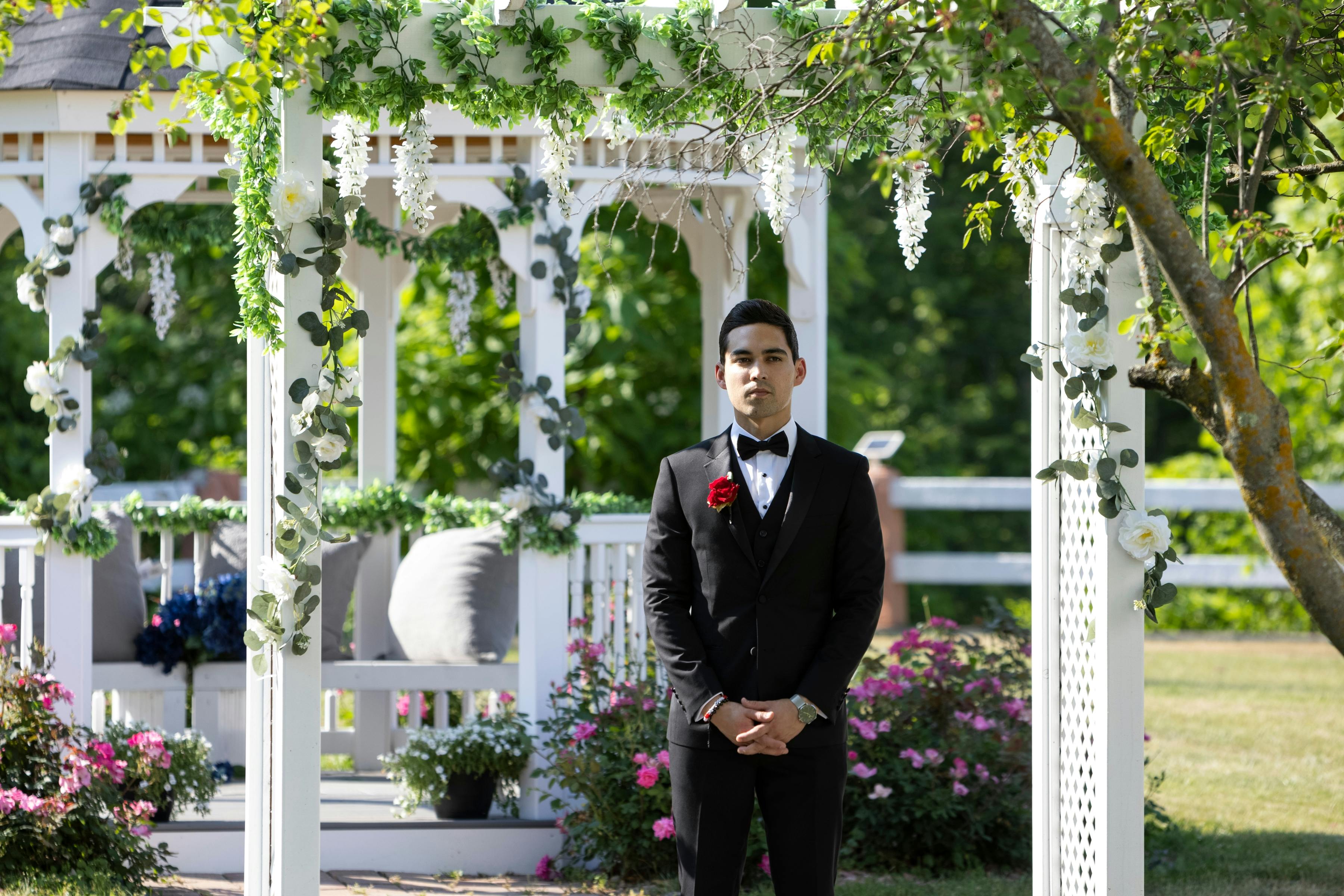 Salvador Perez love is blind