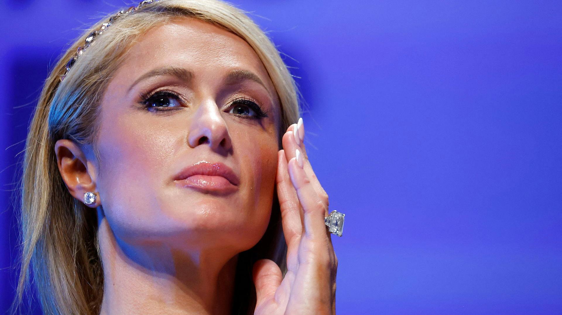 Paris Hilton er landet i en solid krise, efter hun har mistet sin højt elskede hund.