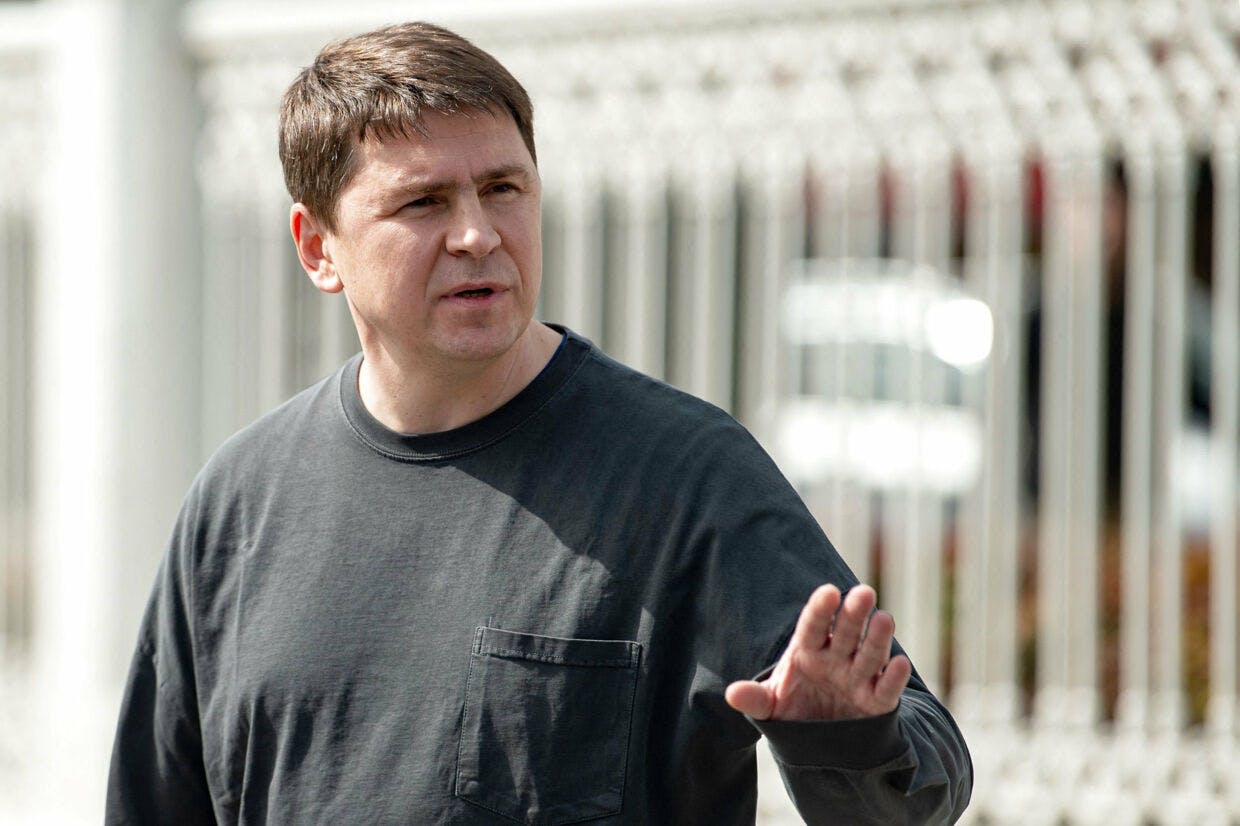 Ukraines præsidentrådgiver, Mykhajlo Podoljak, ser det som et tegn på russisk fiasko, at Putin har mobiliseret yderligere styrker. 