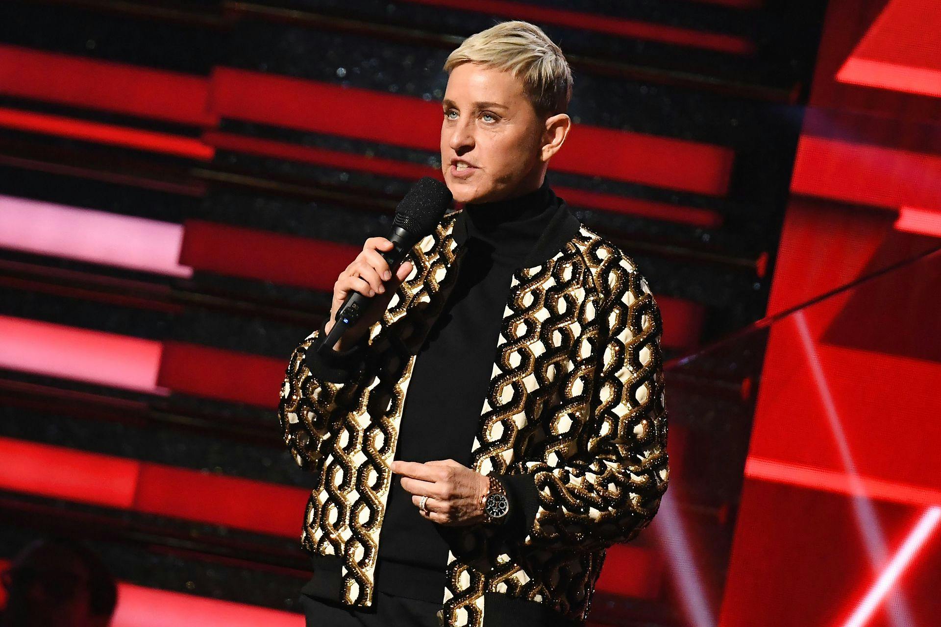 Ellen DeGeneres får nu kritik af popsanger.