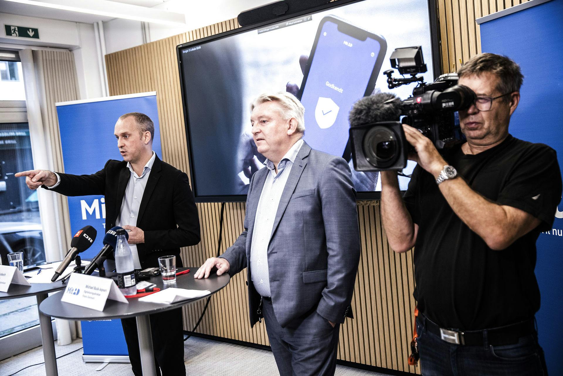 Det lød flot, da MitID blev præsenteret sidste efterår. Men vanen tro for store it-projekter er det endt i et kaos, der nu rammer samfundets digitalt svageste hårdt.