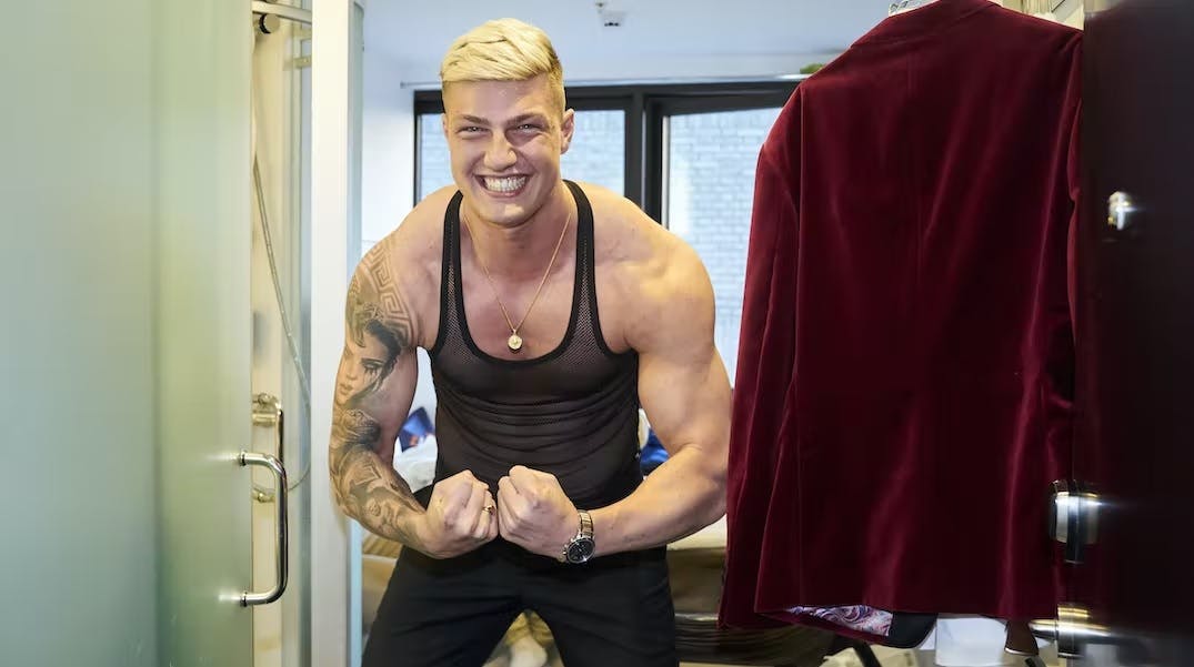 Asbjørn "Tyren" Nielsen og hans kæreste er gået fra hinanden.