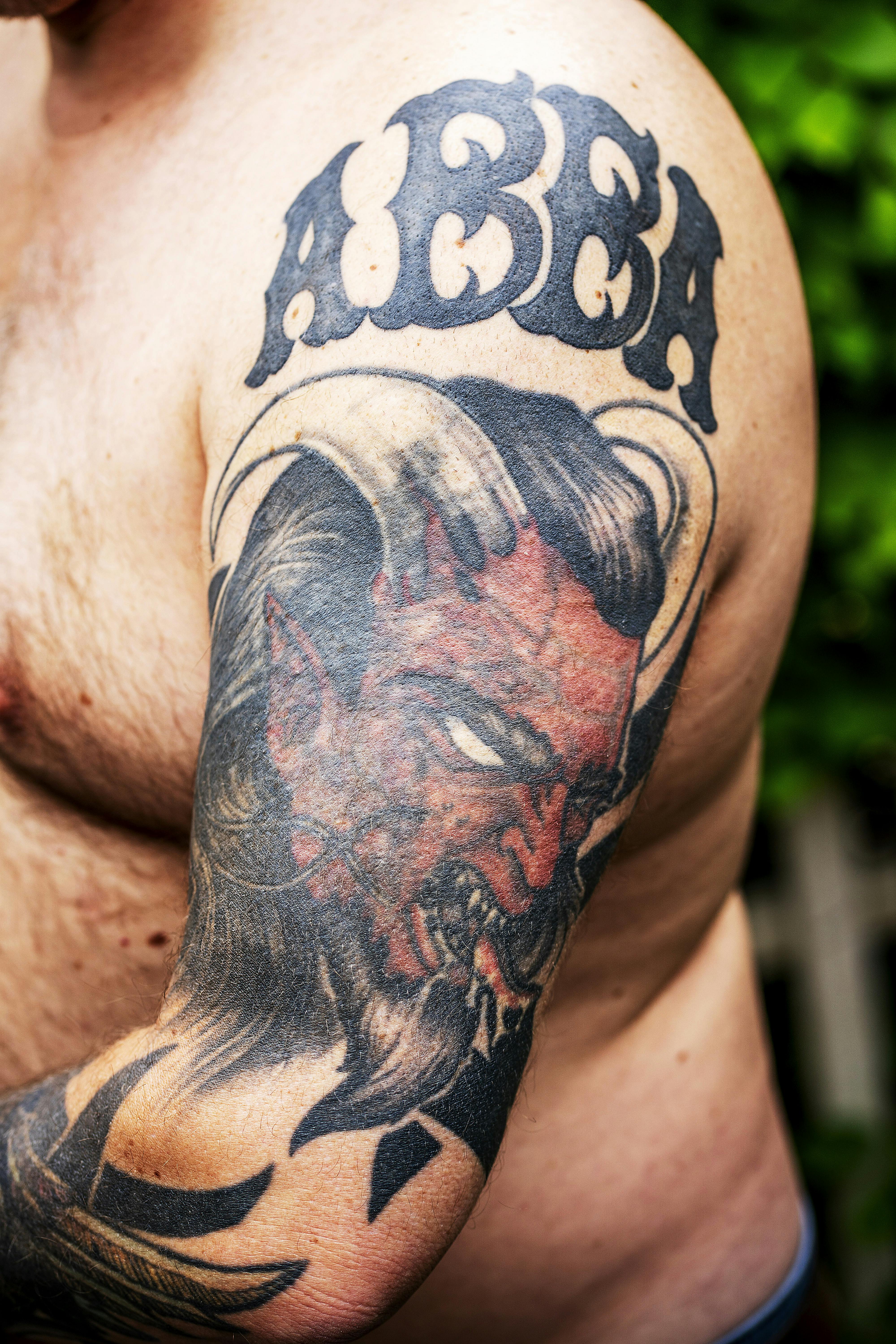 Jønke har fået erstattet AFFA (Angels Forever Forever Angels red.) med den svenske hitgruppe ABBA i forbindelse med hans udsmidning af Hells Angels.