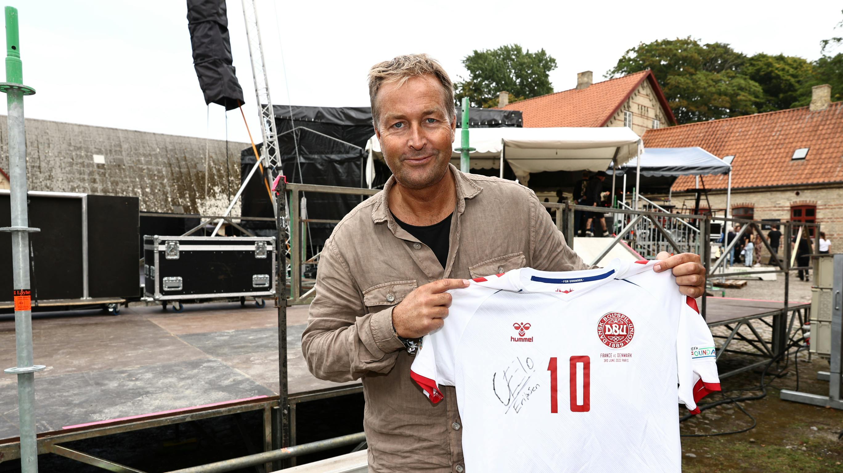 Det bliver ikke kun til VM, man kommer til at se Kasper Hjulmand i tv'et. Han medvirker nemlig også i serien "Sunday".