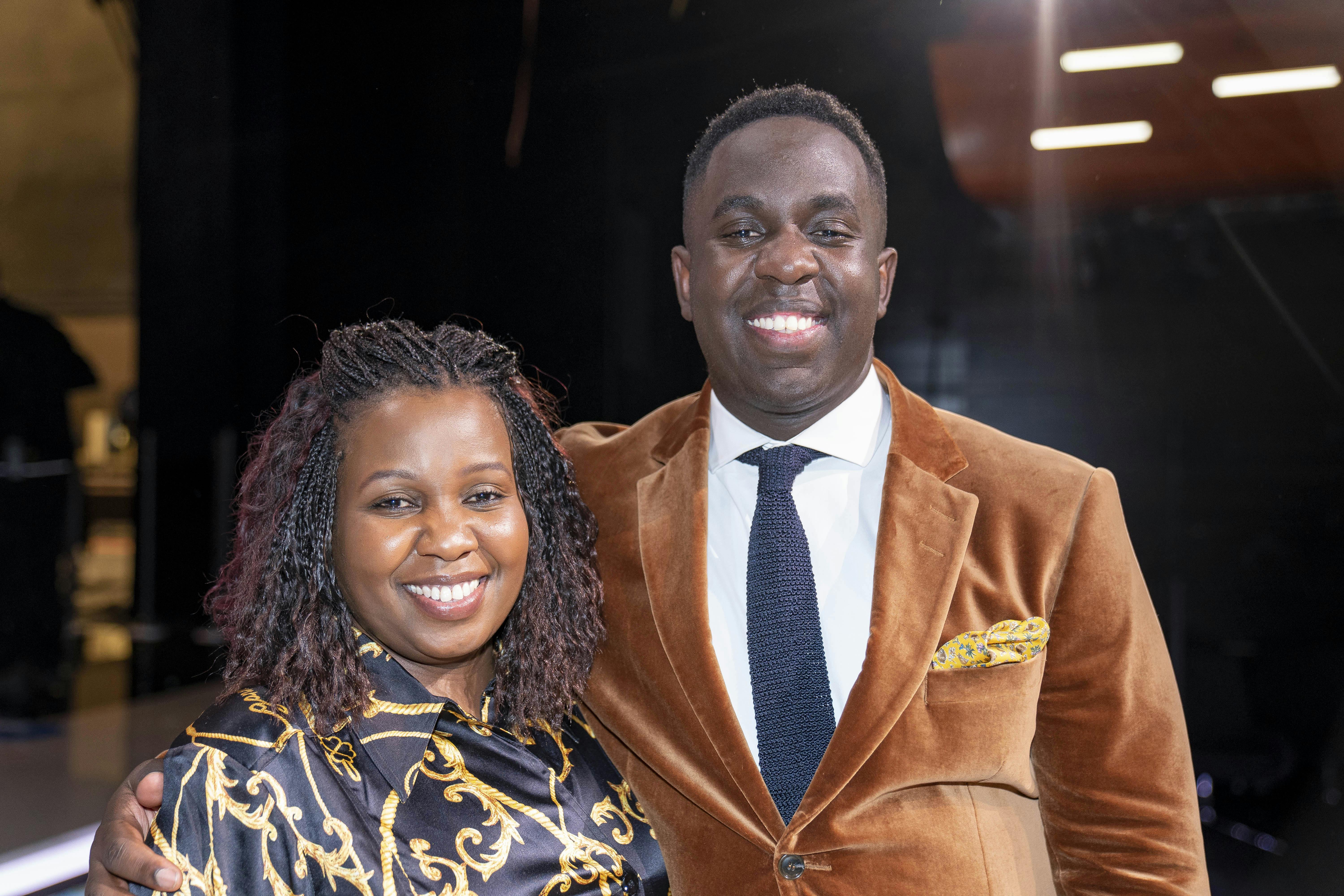 Kasper Hjulmand kommer til at spiller overfor Melvin Kakooza, der har hovedrollen i "Sunday". Også Melvins mor, Carolyne Rasmussen, har en rolle i VM-afsnittene.