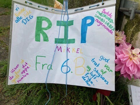 "Gud var træt af skysovs og luftfrikadeller".