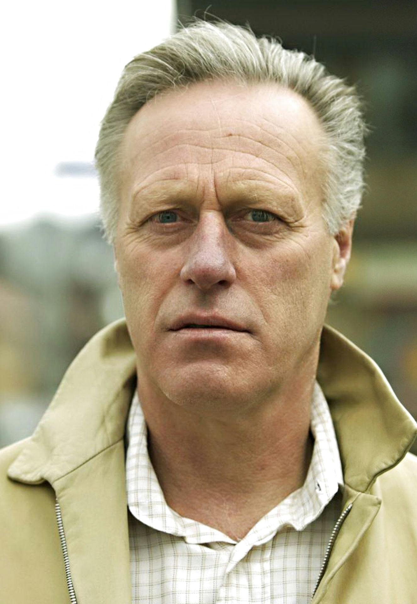 Ægtemanden, Tom Hagen, er også sigtet i sagen.