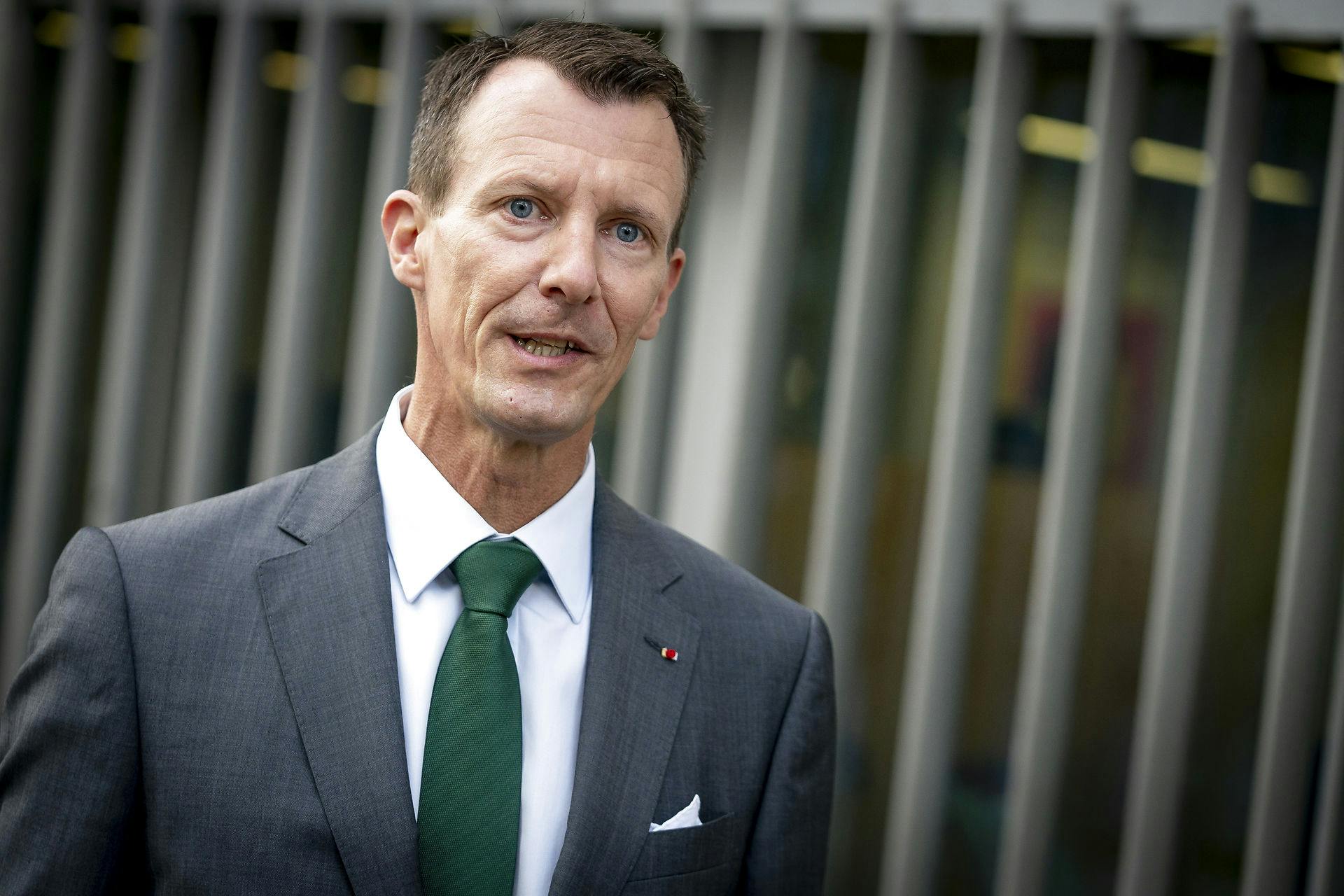 Prins Joachim var meget berørt af situationen i går og udtalte sig gerne. I dag er han dog tavs.&nbsp;