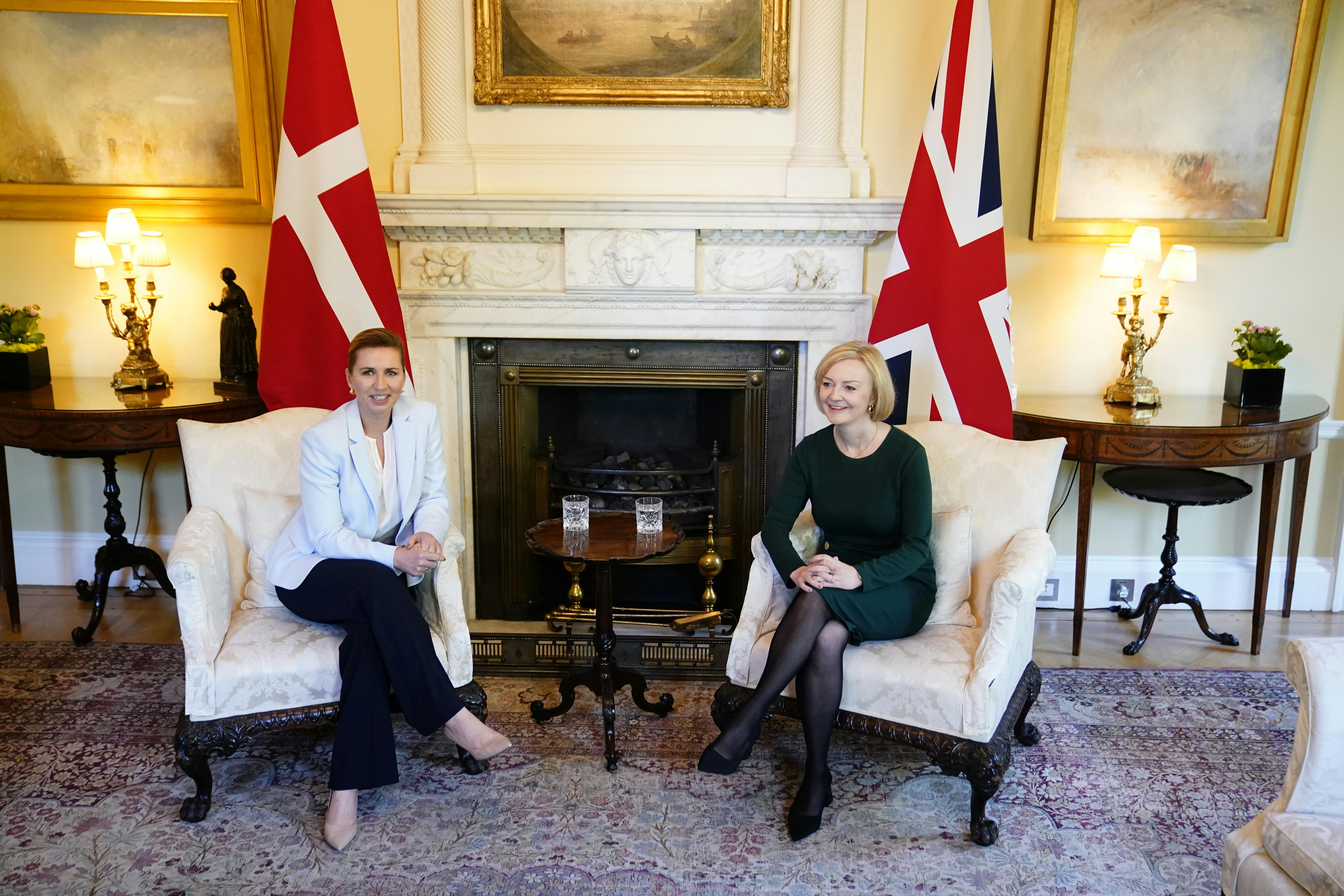 Mette Frederiksen mødtes lørdag med Liz Truss