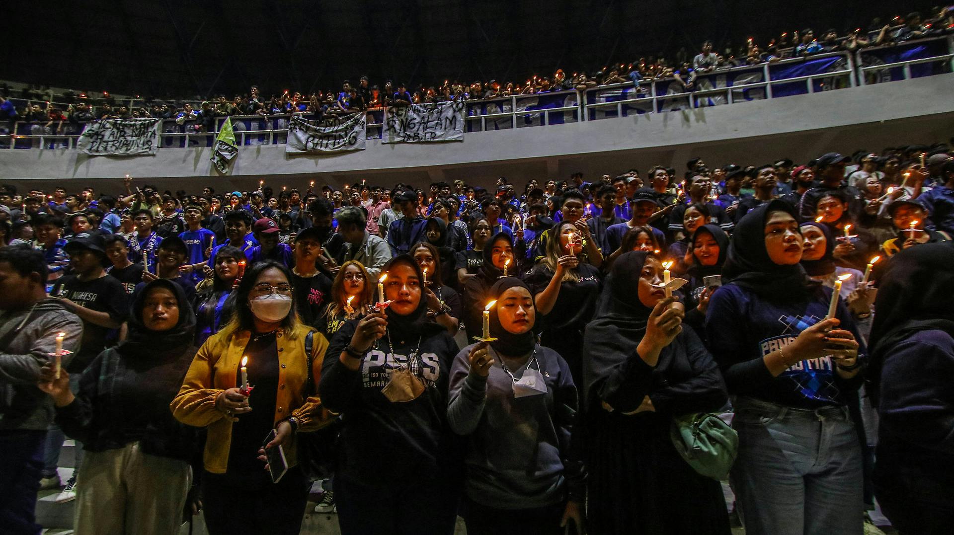 Søndag blev de mange døde mindet.