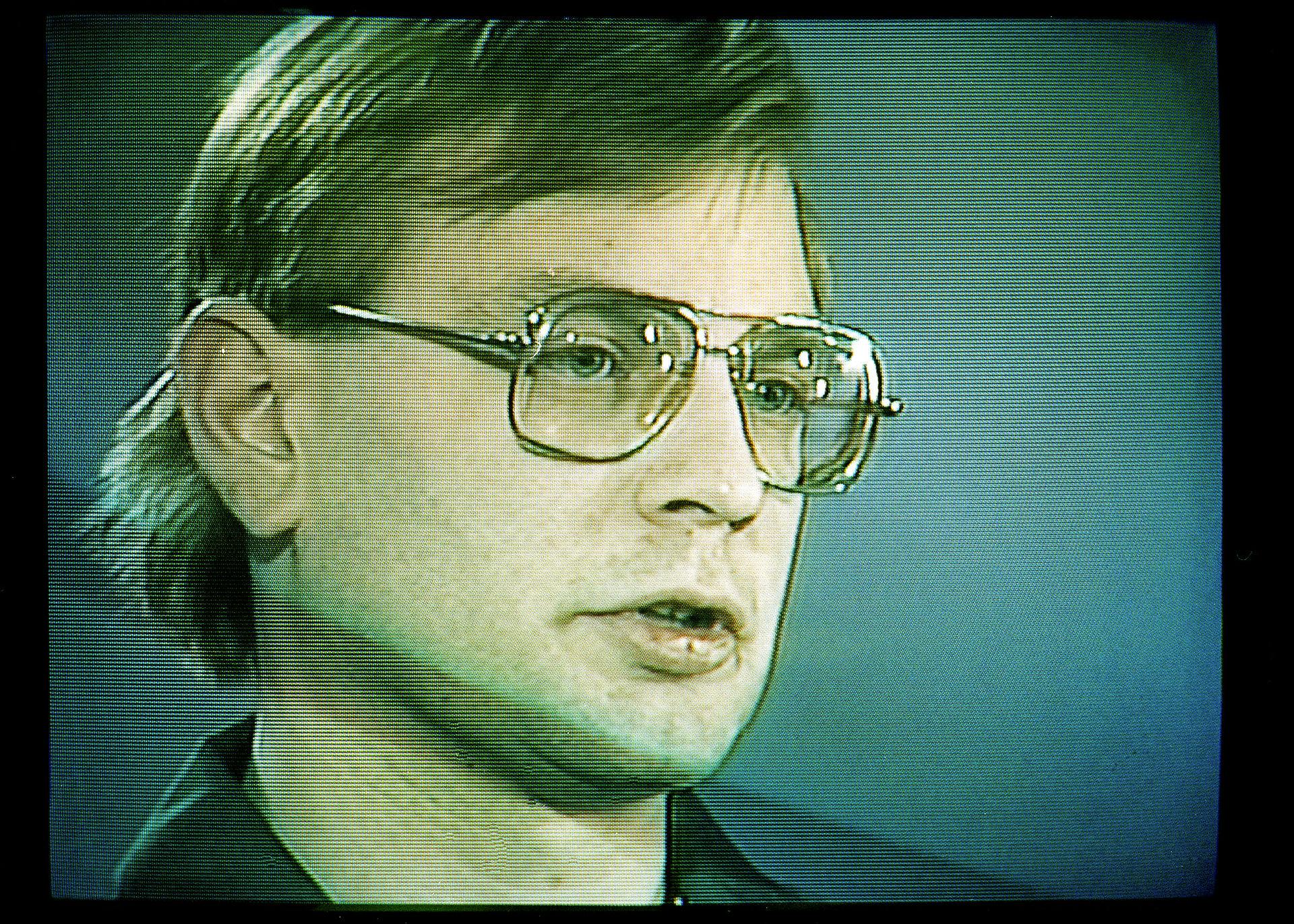 Brillerne var i brug, da Jeffrey Dahmer gav sit sidste interview i 1994 - samme åår, som han blev banket ihjel i fængslet. 