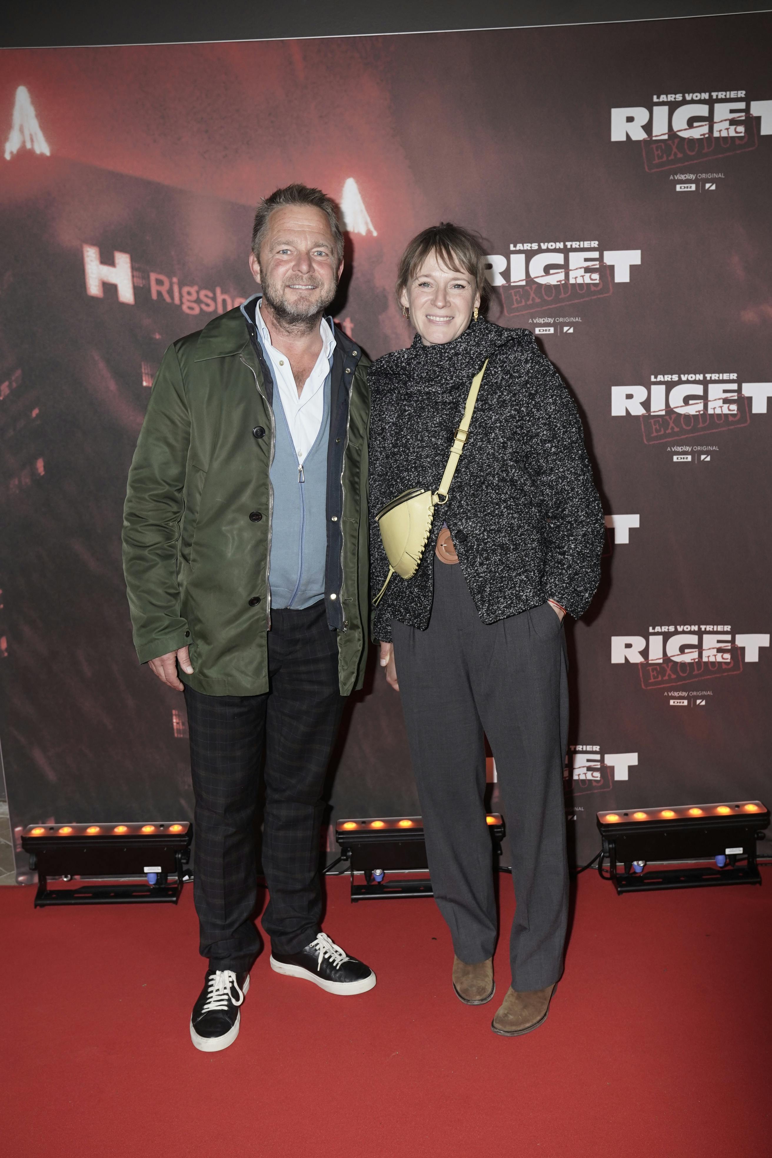 Iben Hjejle og kæresten Claus var listet til uhyggelig premiere sammen