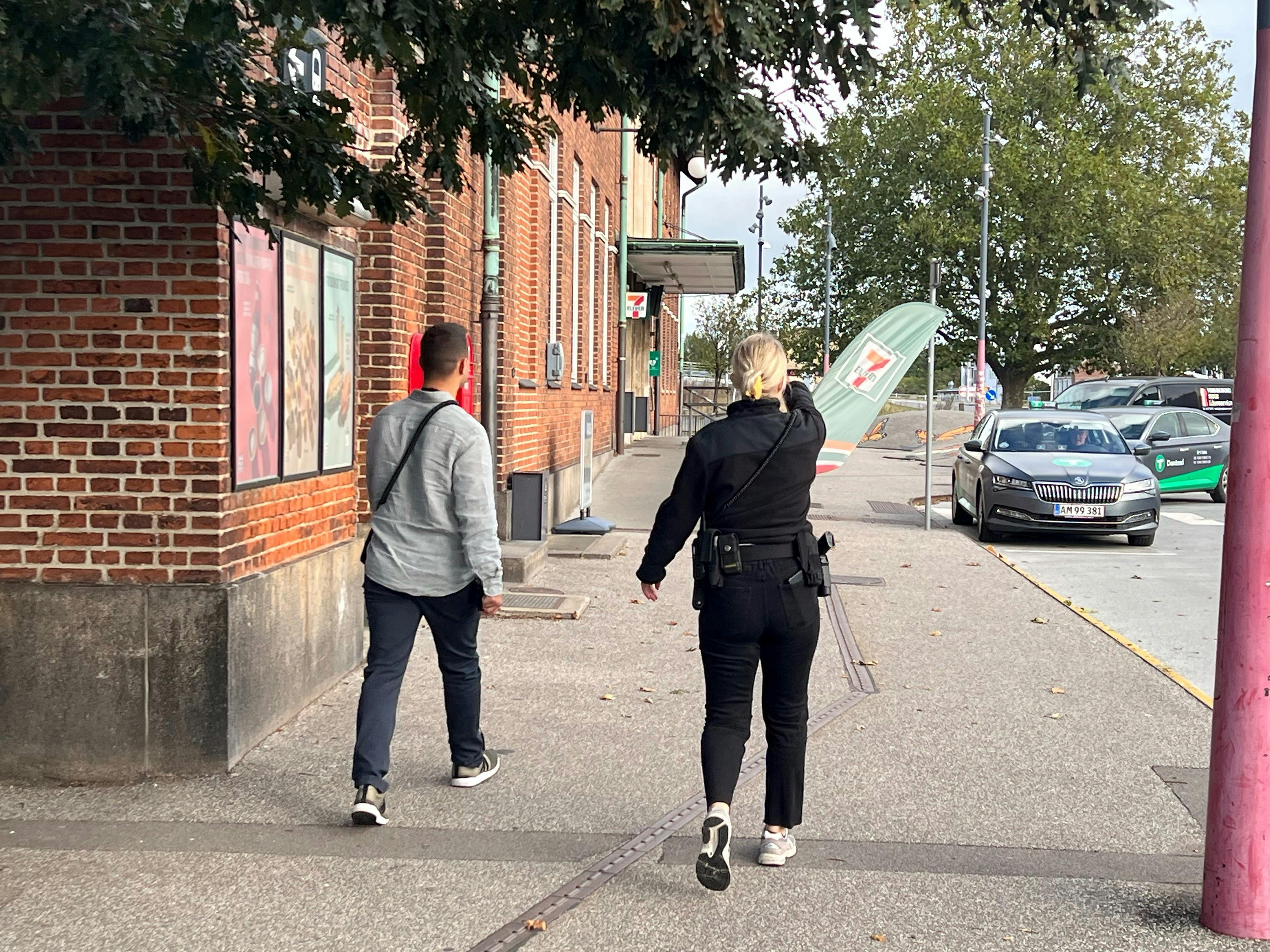 Politiet arbejdede mandag eftermiddag også omkring Vordingborg Station i forbindelse med efterforskningen af et drab på en 53-årig mand.